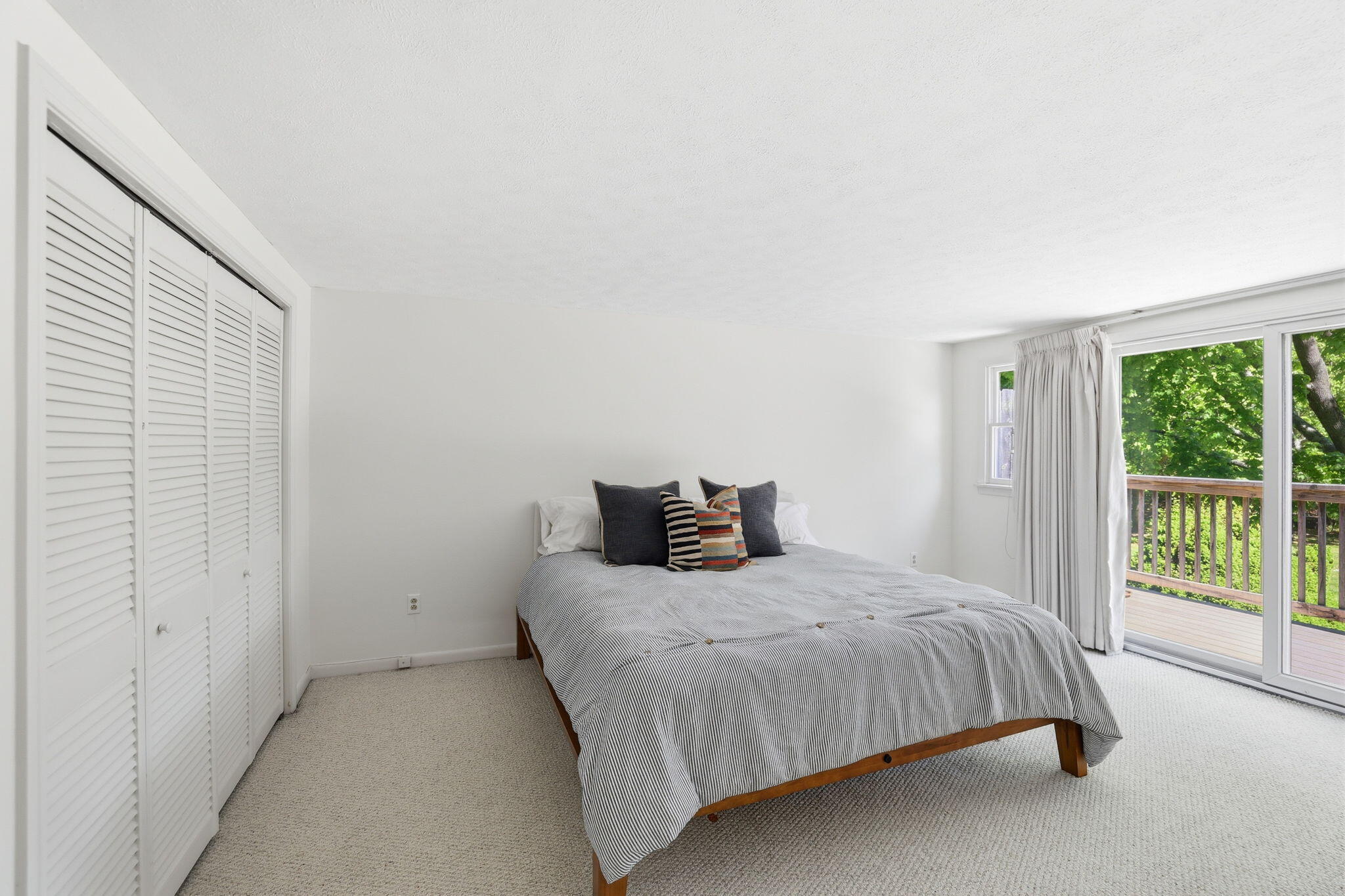  374 Davisville Road UNIT B4 - 物件實景