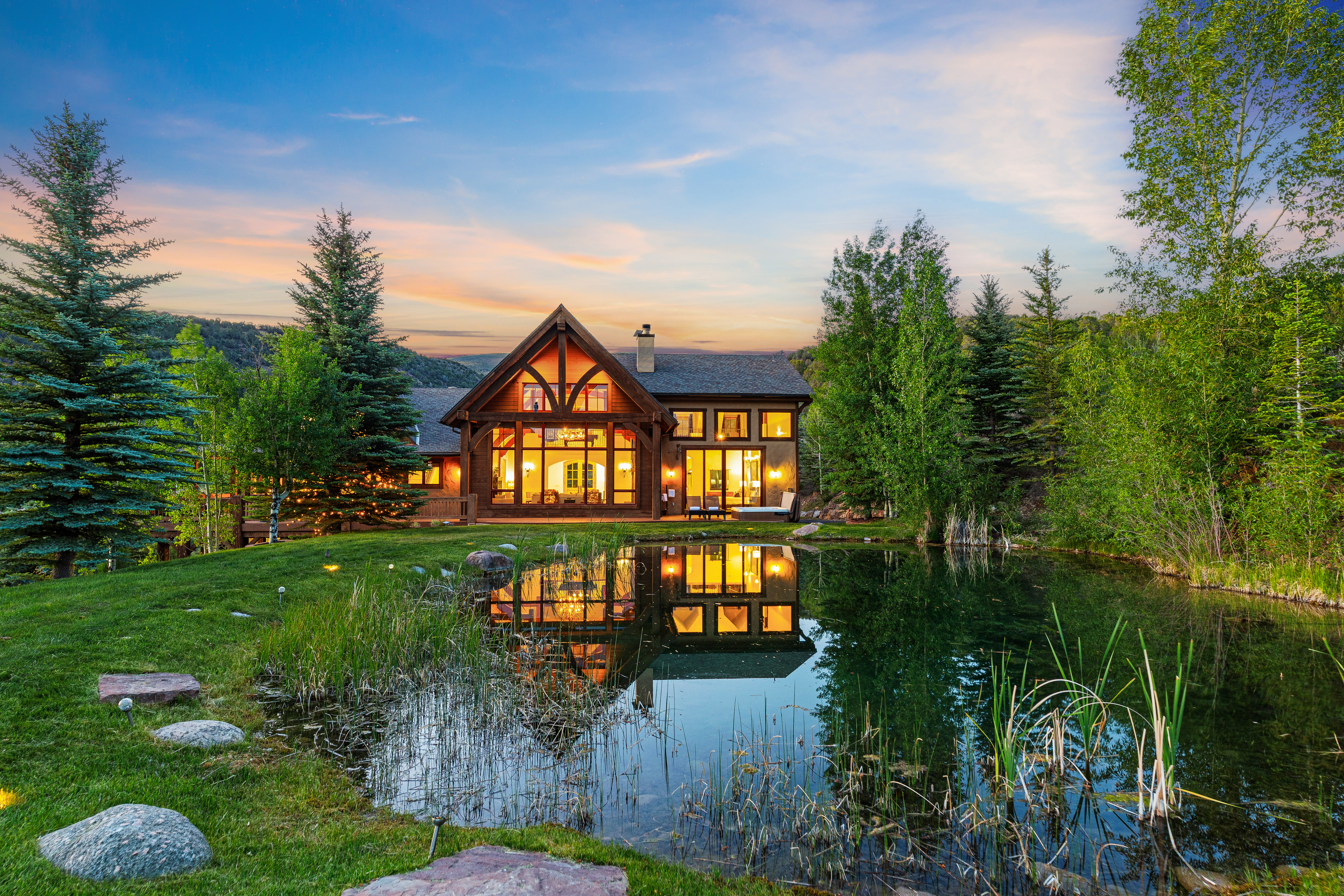  Exceptional Mountain Estate Offering Breathtaking Views - 物件實景
