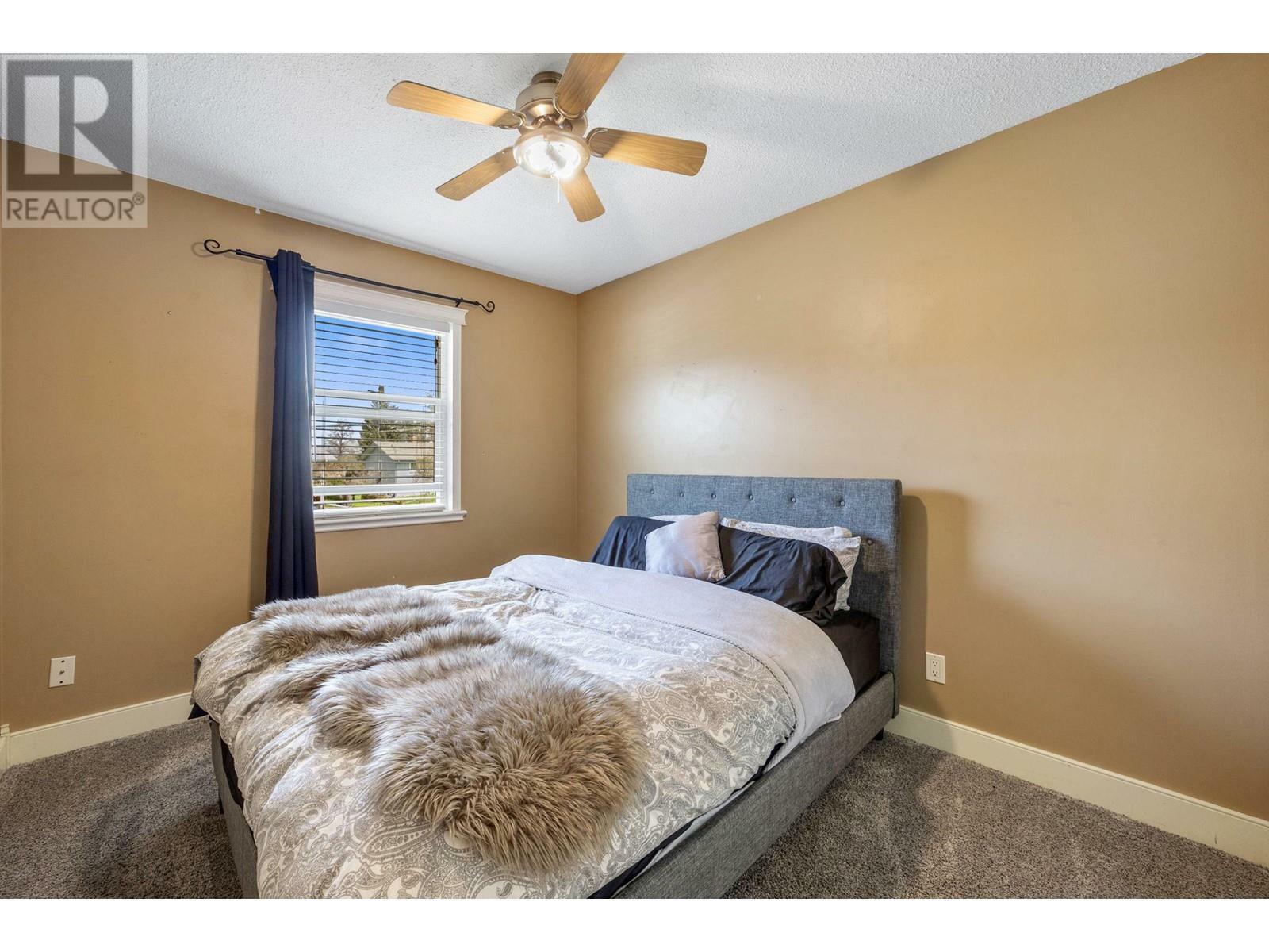 WEST KELOWNA, British Columbia, V1Z 1Z4, CA, 5 Bedrooms Bedrooms, ,1 BathroomBathrooms,Residential,For Sale,1836903