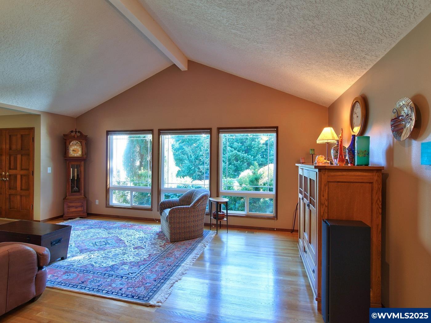 Portland, Oregon, 97229, United States, 4 Bedrooms Bedrooms, ,3 BathroomsBathrooms,Residential,For Sale,1958422