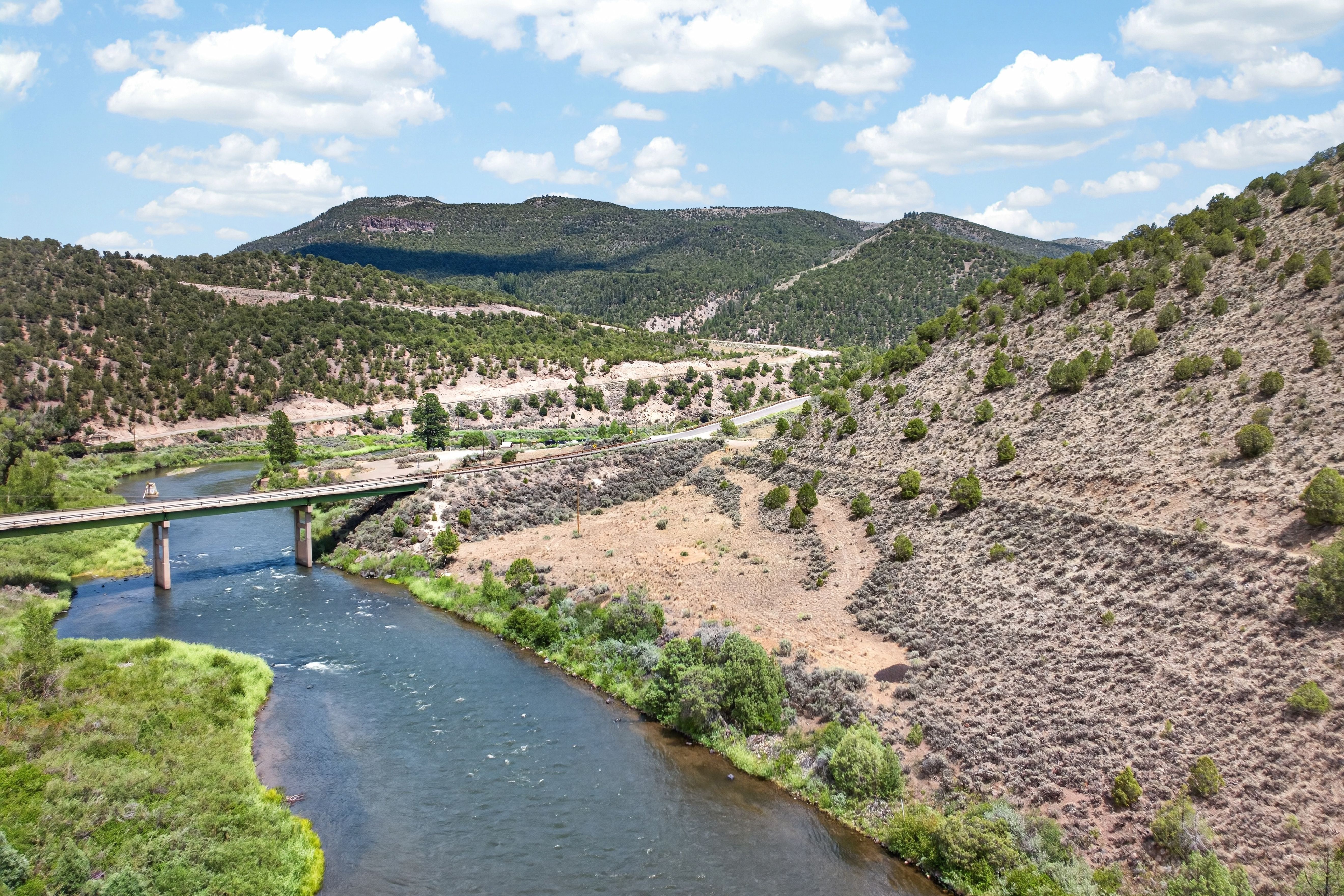  twelve acres at the place where  history crosses the colorado river - 物件實景
