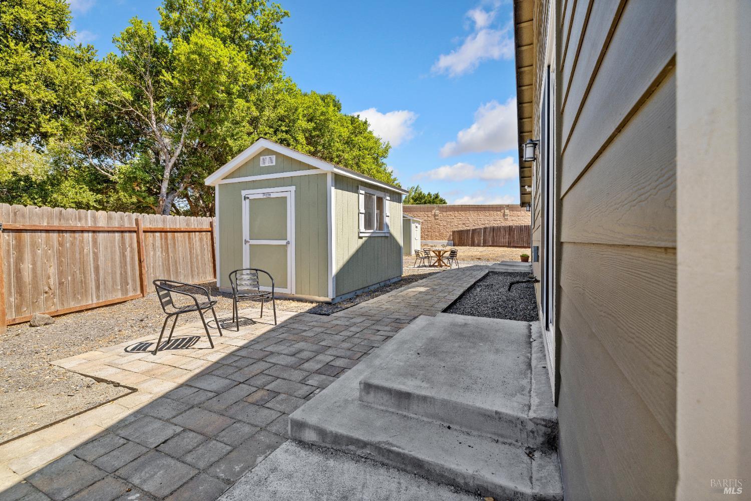 Petaluma, California, 94952, United States, 3 Bedrooms Bedrooms, ,2 BathroomsBathrooms,Residential,For Sale,1914314