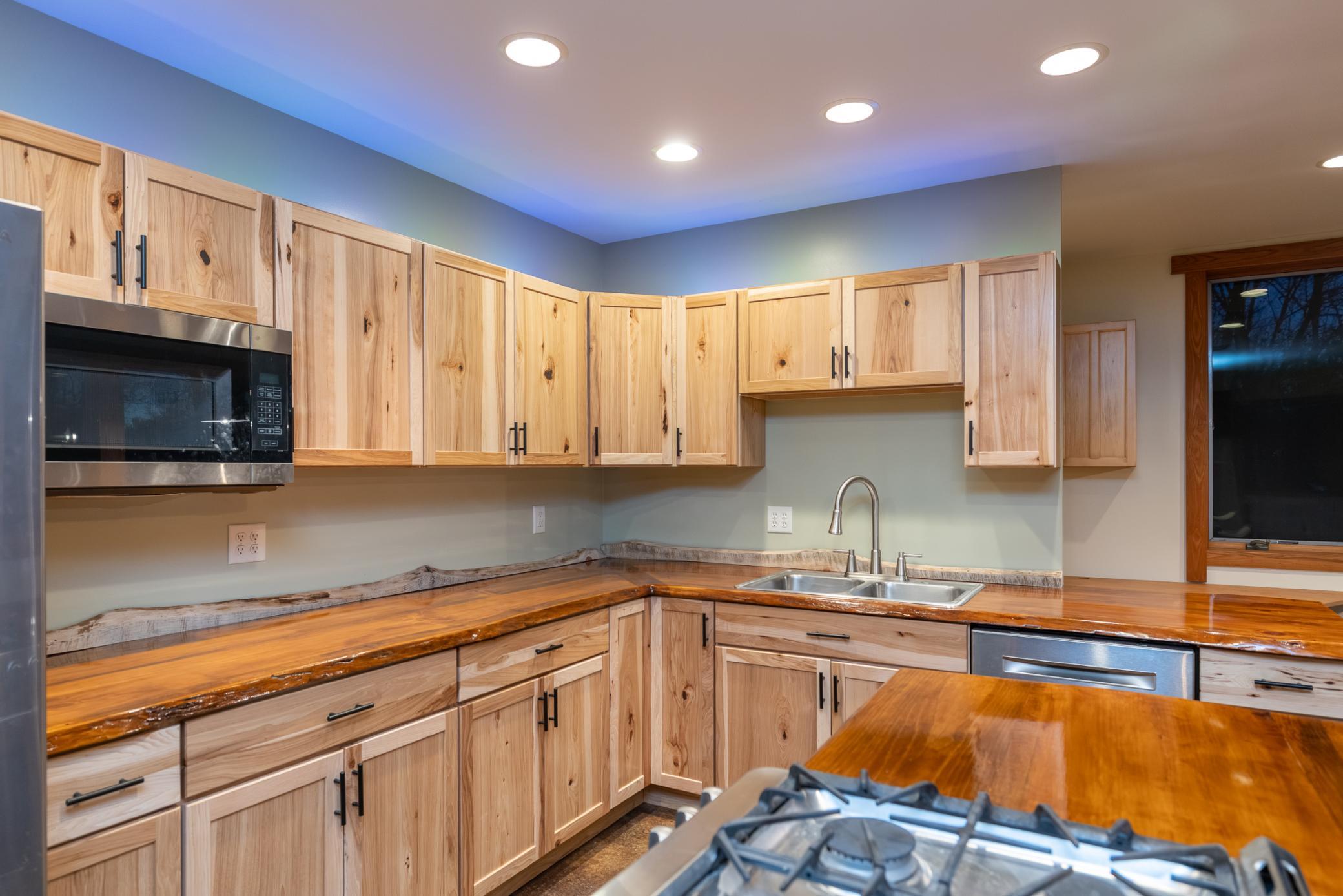 Oak Grove Twp, Wisconsin, 54021, United States, 2 Bedrooms Bedrooms, ,1 BathroomBathrooms,Residential,For Sale,1987684