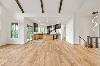 Blairsville, Georgia, 30512, United States, 4 Bedrooms Bedrooms, ,6 BathroomsBathrooms,Residential,For Sale,1940462