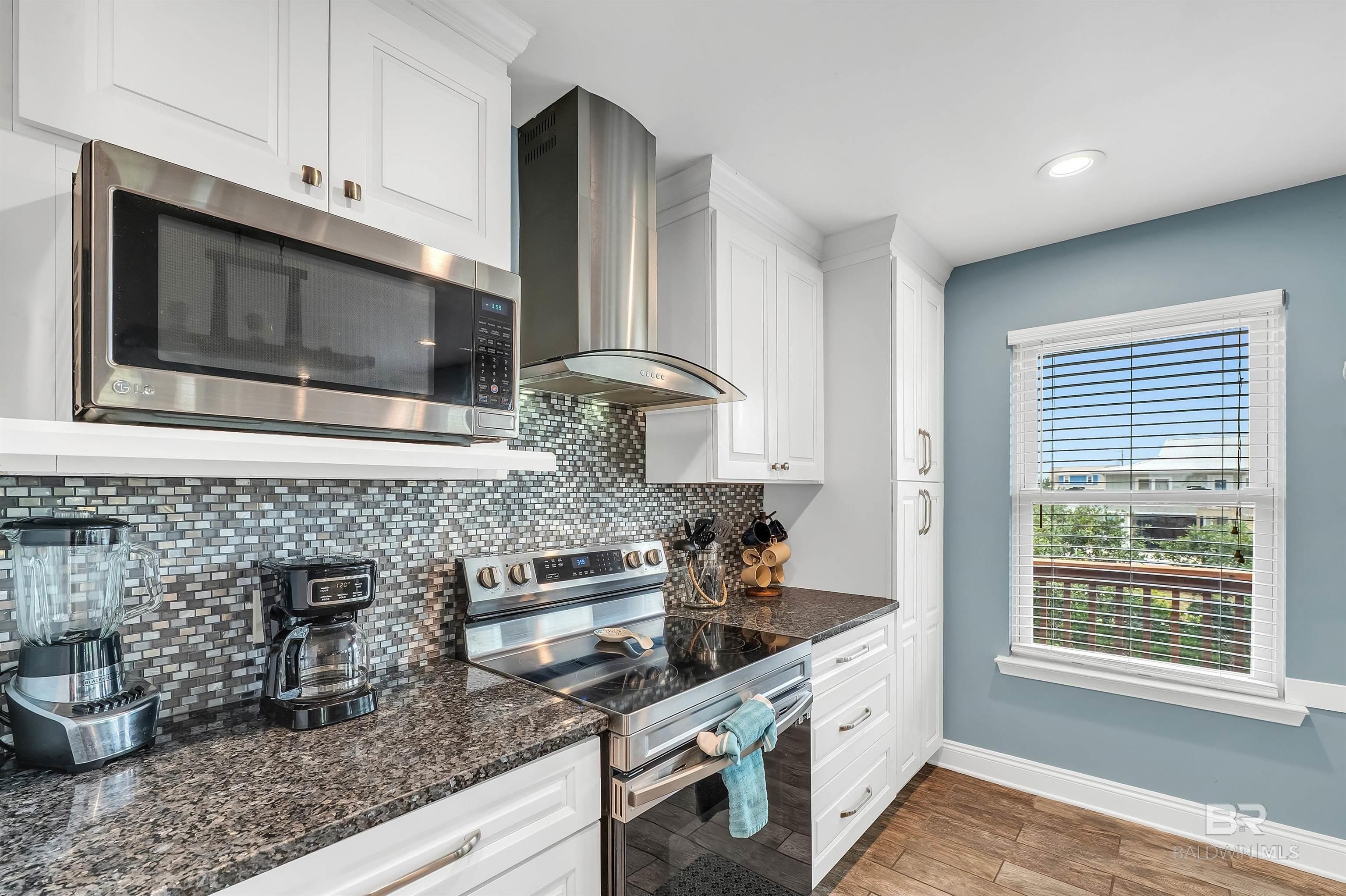 Gulf Shores, Alabama, 36542, United States, 3 Bedrooms Bedrooms, ,3 BathroomsBathrooms,Residential,For Sale,1984427