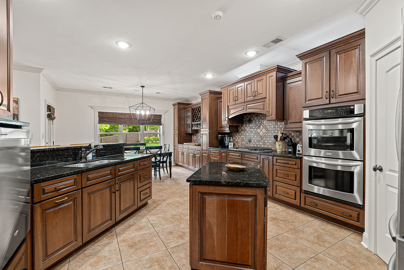 Jonesboro, Arkansas, 72404, United States, 7 Bedrooms Bedrooms, ,7 BathroomsBathrooms,Residential,For Sale,1804641