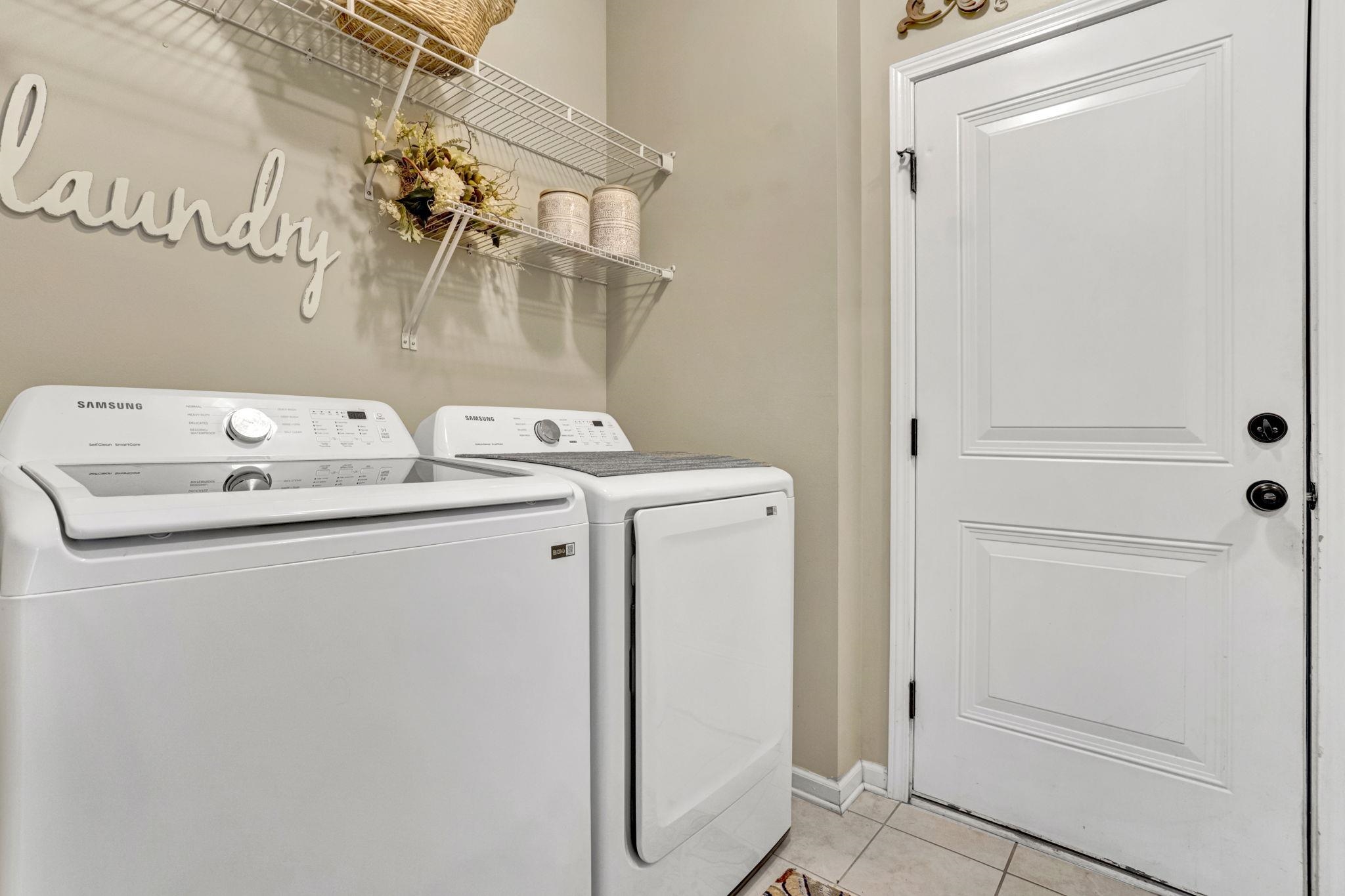 Inman, South Carolina, 29349, United States, 5 Bedrooms Bedrooms, ,4 BathroomsBathrooms,Residential,For Sale,1978850