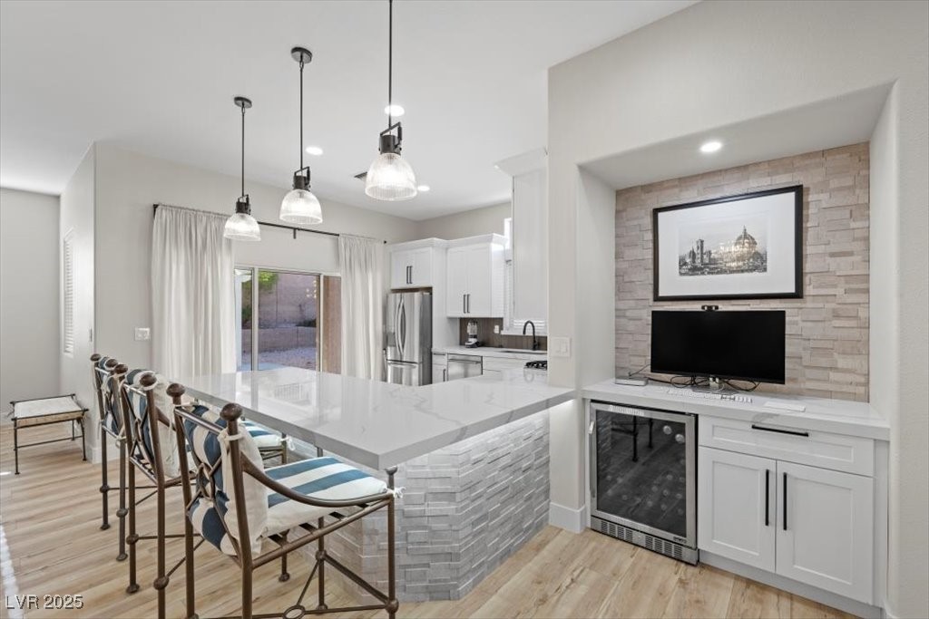 Las Vegas, Nevada, 89134, United States, 2 Bedrooms Bedrooms, ,2 BathroomsBathrooms,Residential,For Sale,1902224