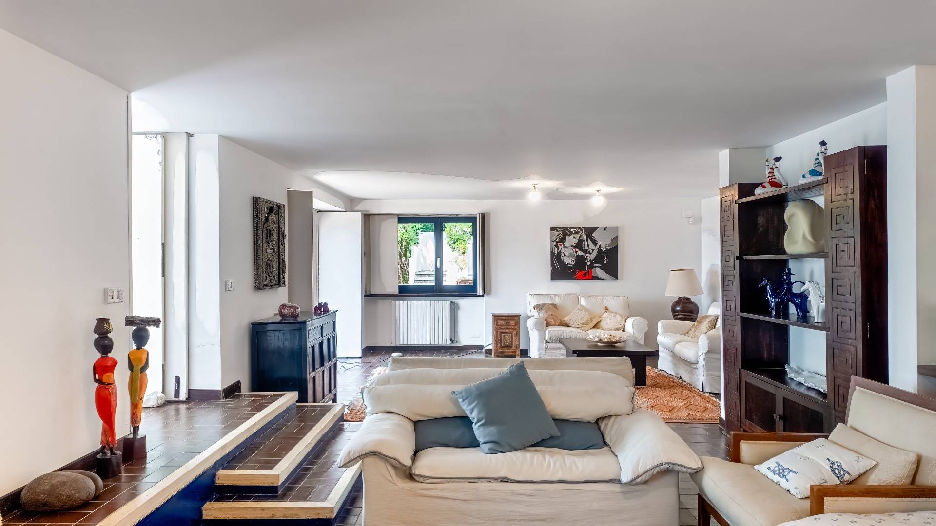 Minturno, Latina, 04026, IT, 9 Bedrooms Bedrooms, ,5 BathroomsBathrooms,Residential,For Sale,1882279