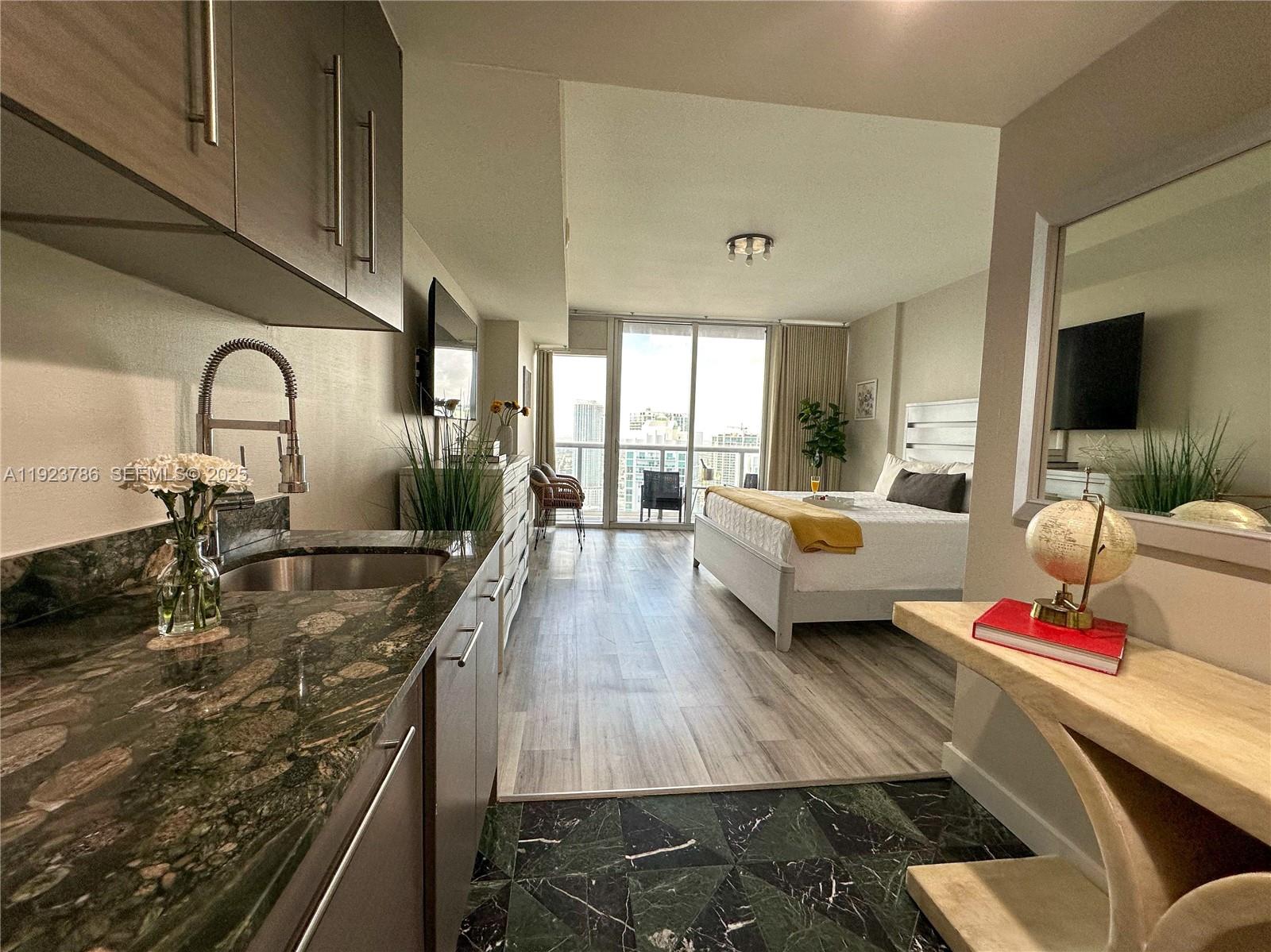 Miami, Florida, 33131, United States, ,1 BathroomBathrooms,Residential,For Sale,2000596