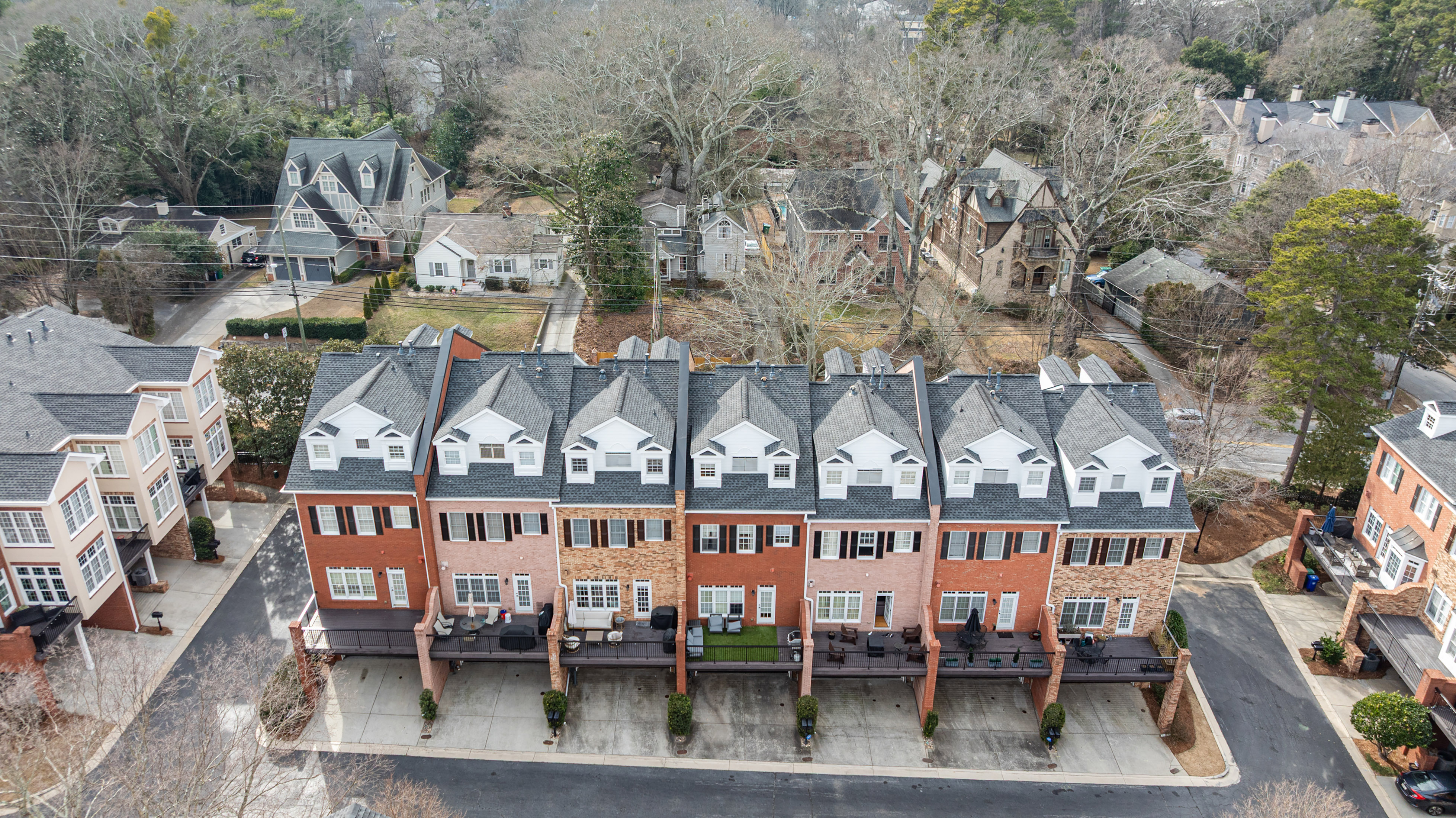  Beautiful Townhome in the Heart of Brookhaven - 物件實景