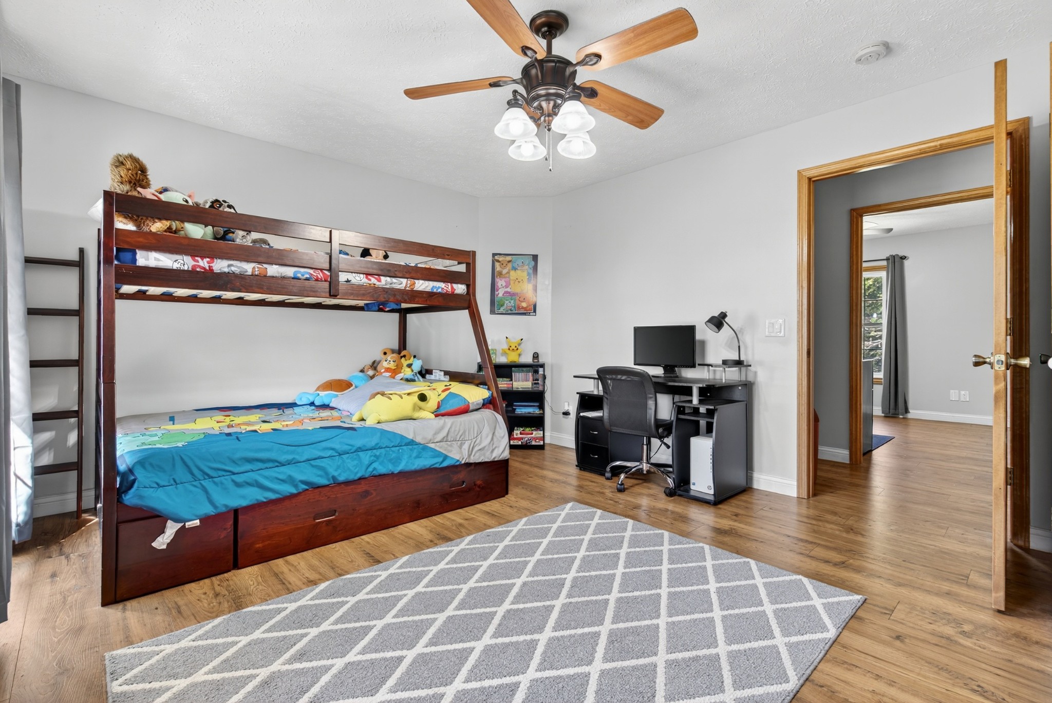 Puryear, Tennessee, 38251, United States, 4 Bedrooms Bedrooms, ,4 BathroomsBathrooms,Residential,For Sale,1981229