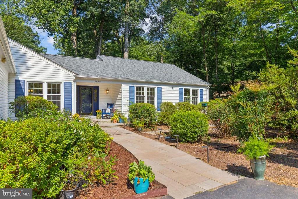 Fairfax, Virginia, 22030, United States, 3 Bedrooms Bedrooms, ,3 BathroomsBathrooms,Residential,For Sale,1904338
