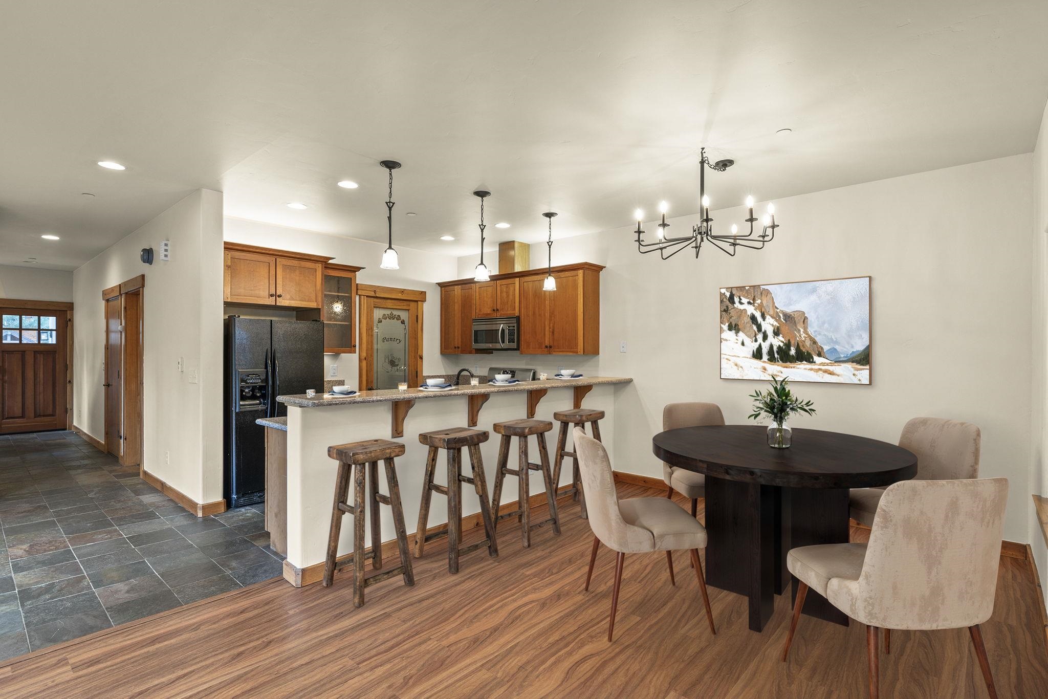 Tahoe Vista, California, 96148, United States, 3 Bedrooms Bedrooms, ,2 BathroomsBathrooms,Residential,For Sale,2003341