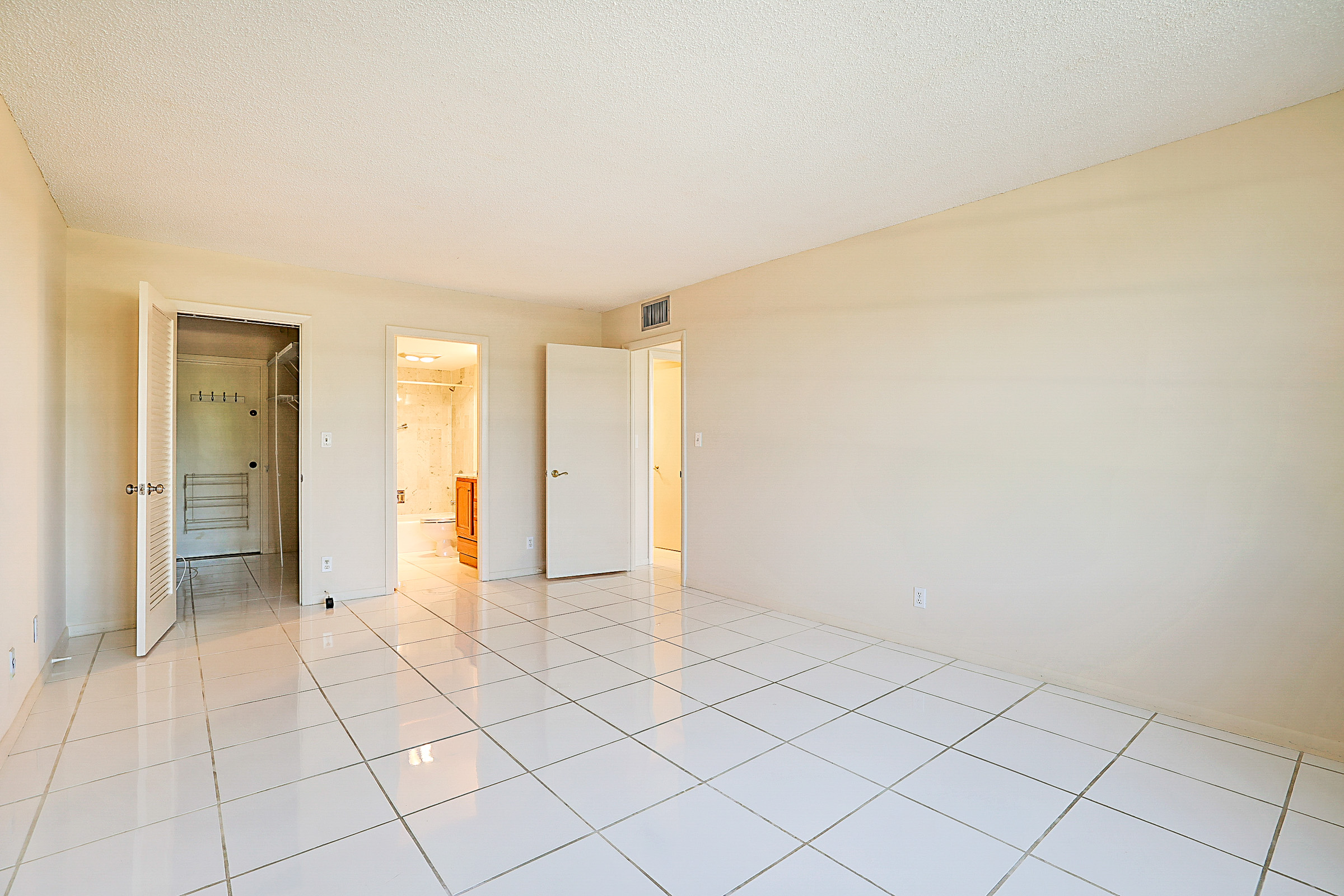  2121 N Ocean Boulevard, Boca Raton, FL, 33431 - 物件實景
