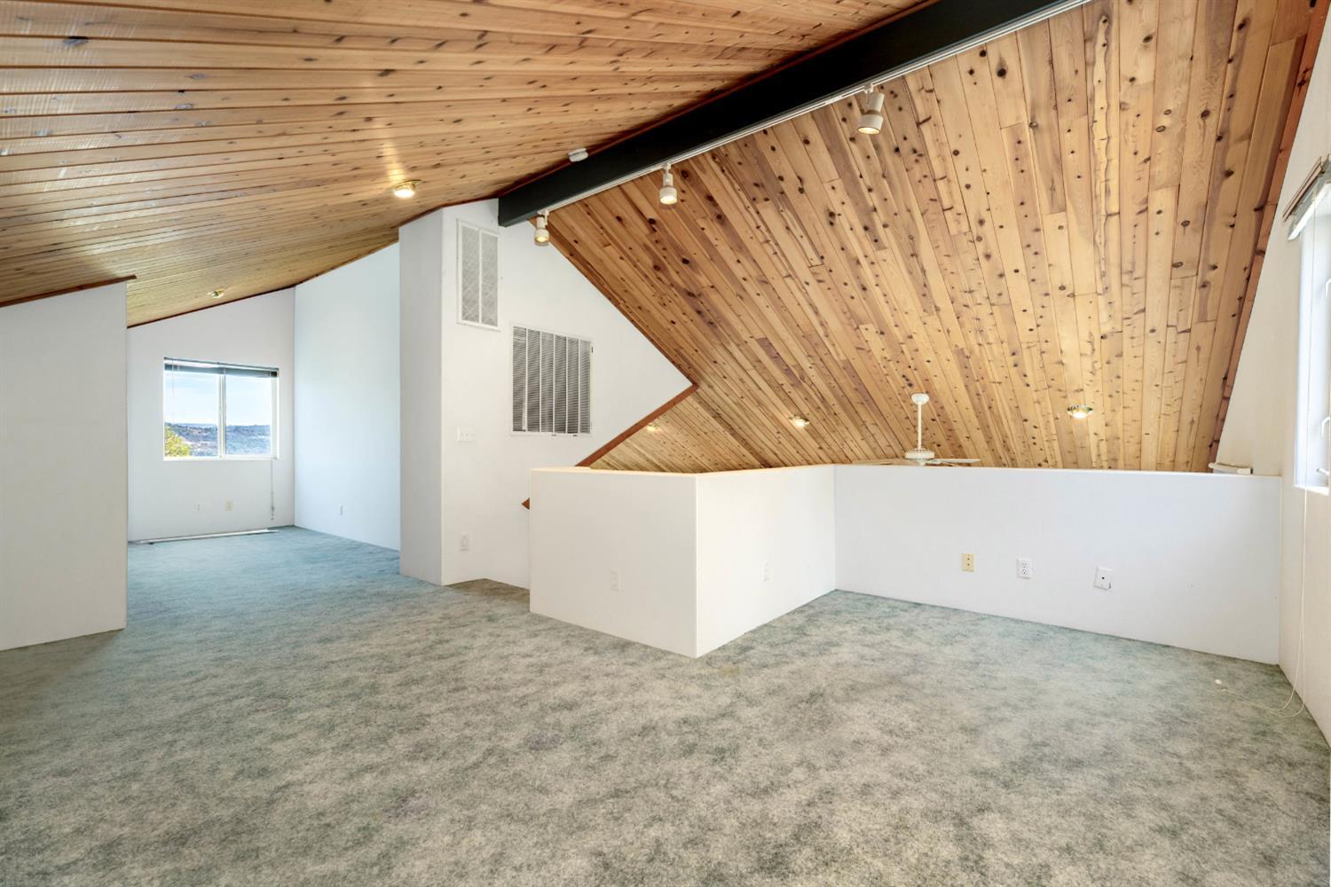 Penn Valley, California, 95946, United States, 3 Bedrooms Bedrooms, ,3 BathroomsBathrooms,Residential,For Sale,1989593