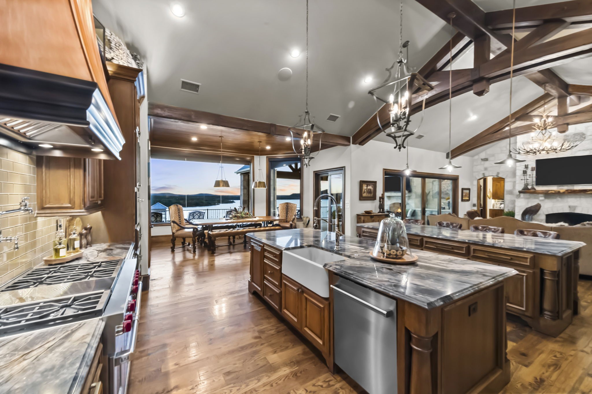 Possum Kingdom Lake, Texas, 76449, United States, 7 Bedrooms Bedrooms, ,6 BathroomsBathrooms,Residential,For Sale,2000867