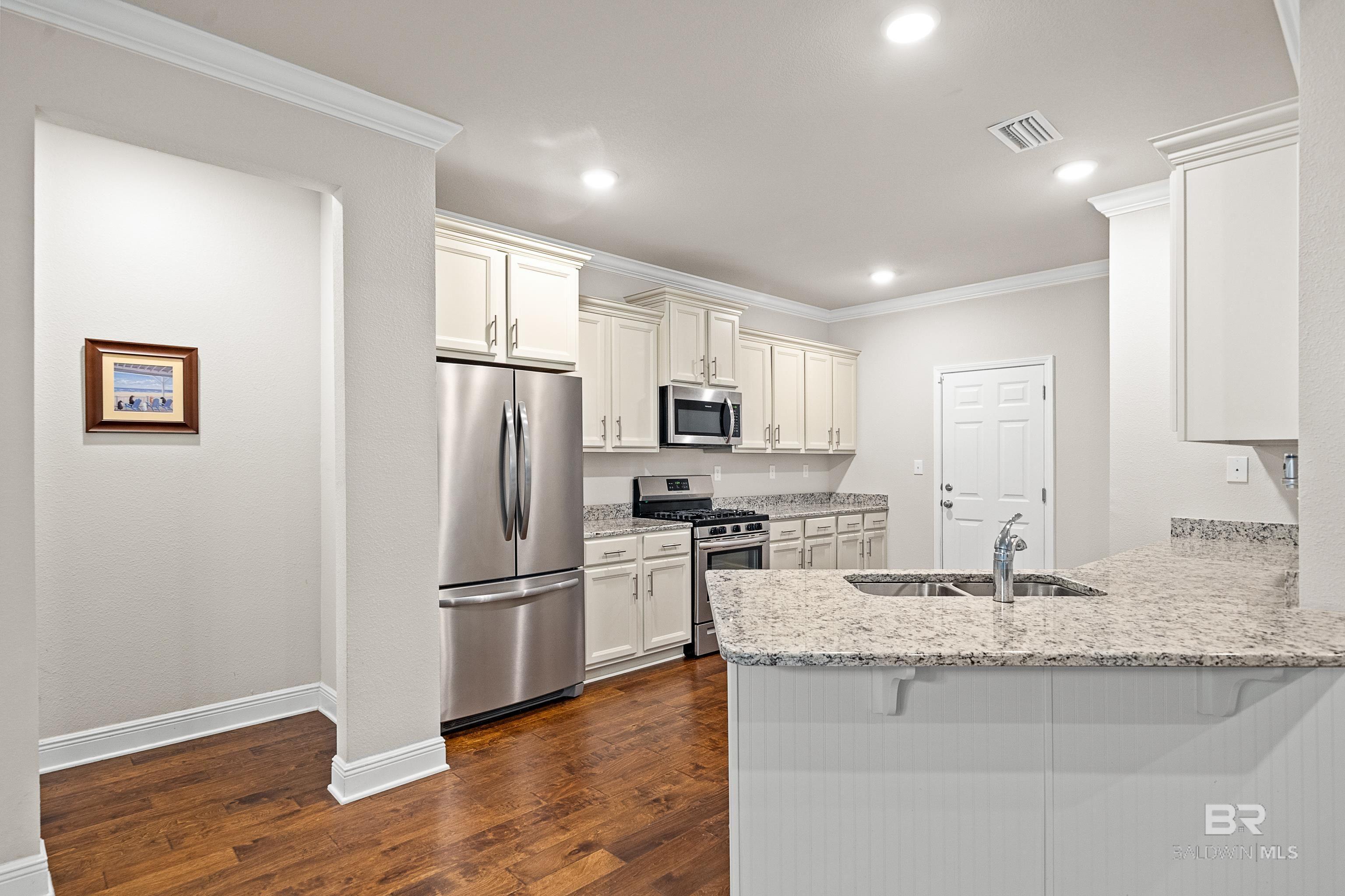 Gulf Shores, Alabama, 36542, United States, 3 Bedrooms Bedrooms, ,2 BathroomsBathrooms,Residential,For Sale,1998466