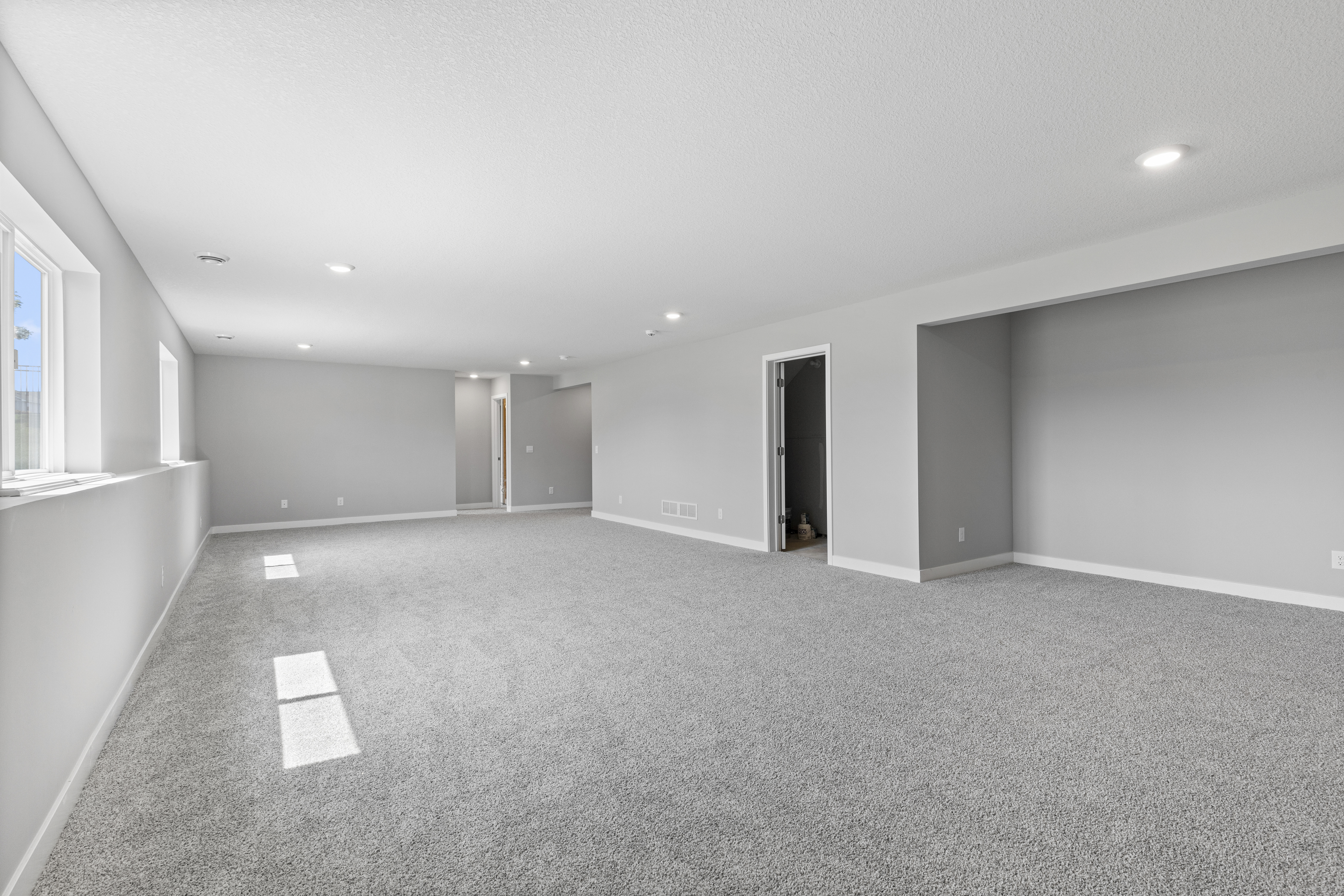 Spacious Living in the Heart of Pinnacle Reserve - 物件實景
