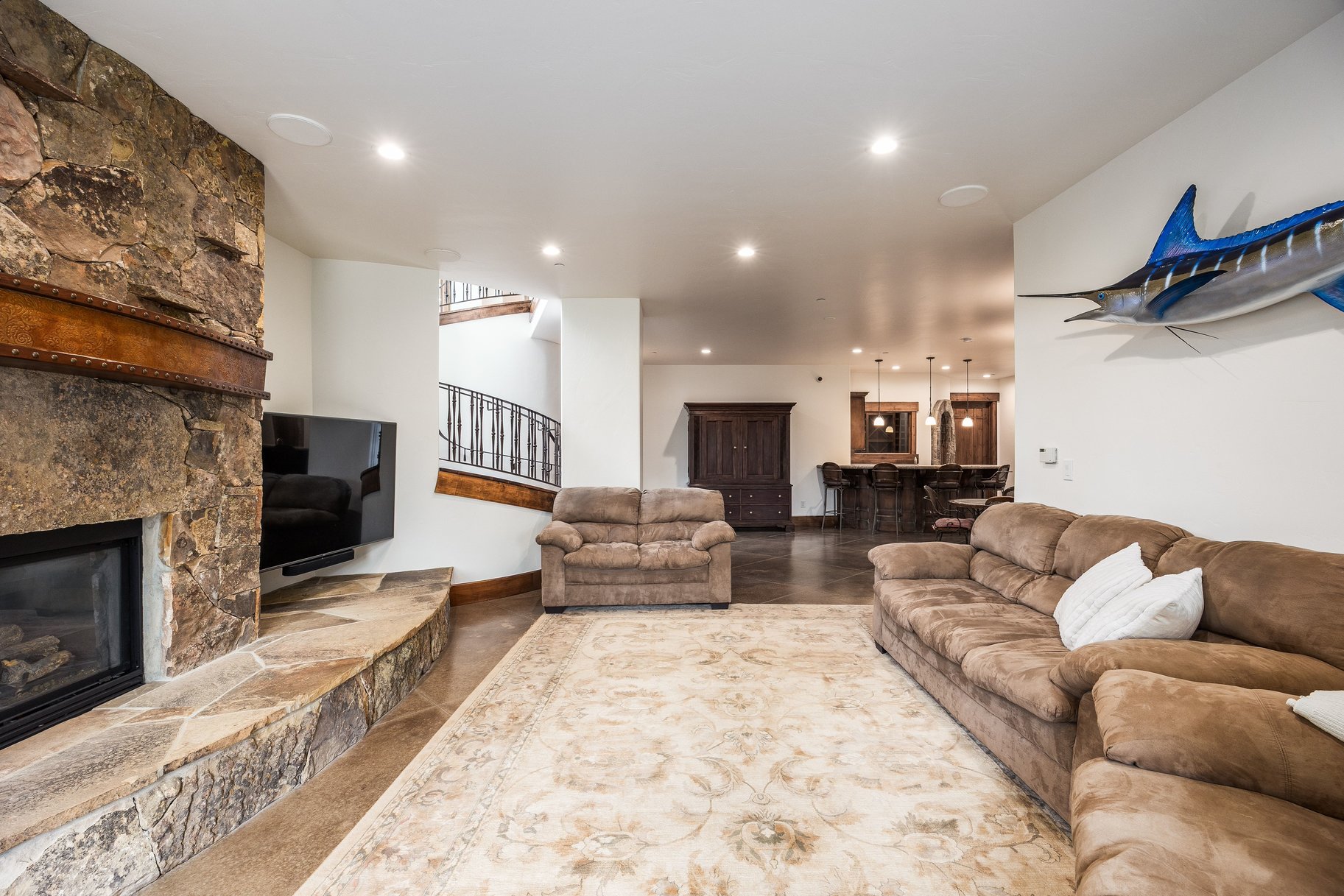  Spacious Glenwild Home with Resort Views, Private Guest Suite and Expansive Yard - 物件實景