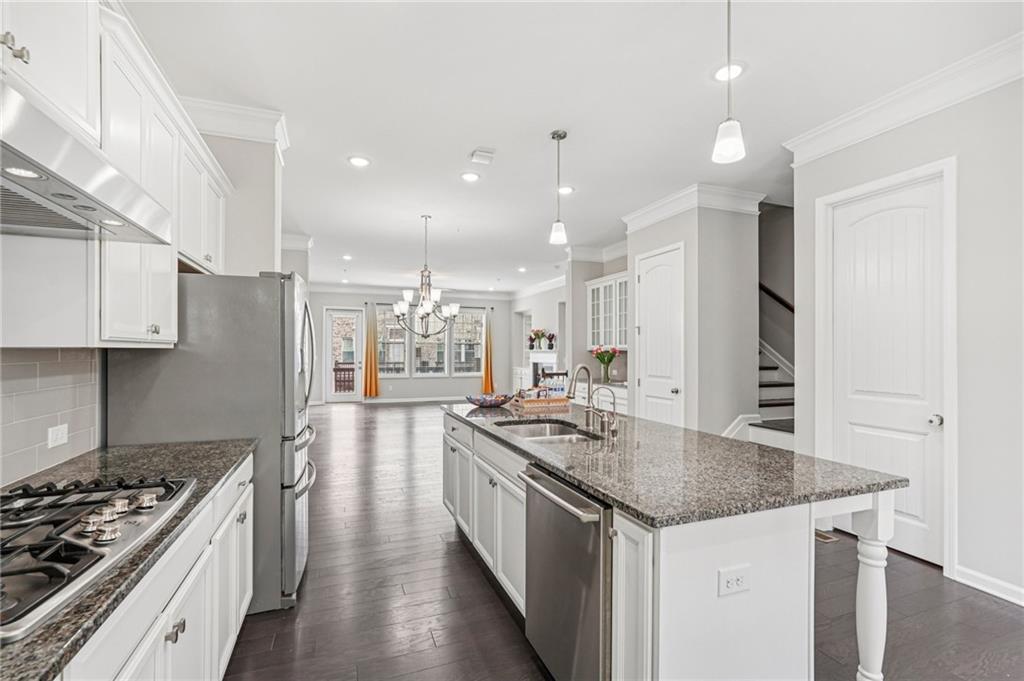 Alpharetta, Georgia, 30005, United States, 4 Bedrooms Bedrooms, ,4 BathroomsBathrooms,Residential,For Sale,2033042