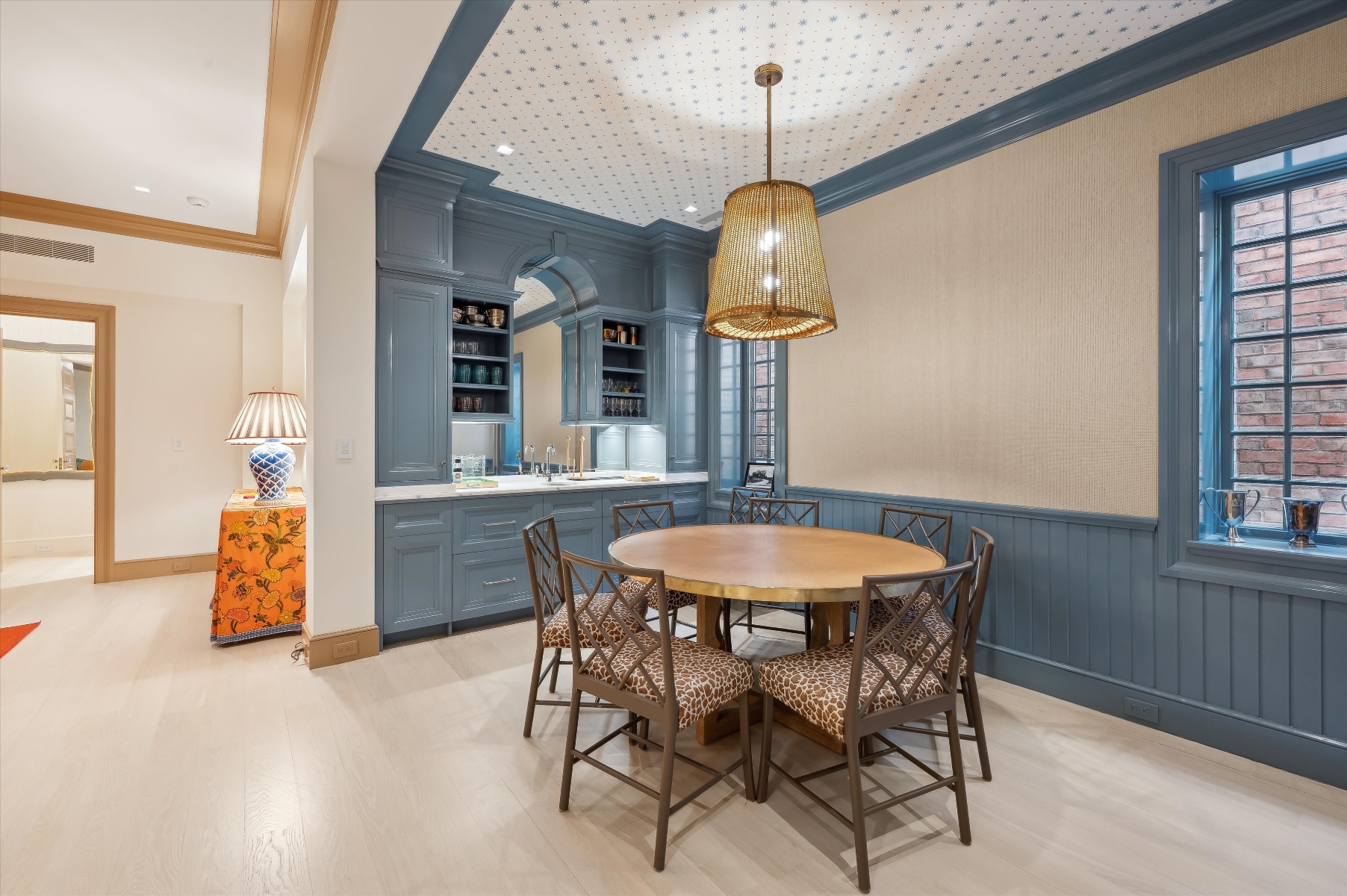  Timeless Southampton Estate: Modern Luxury & Classic Charm - 物件實景