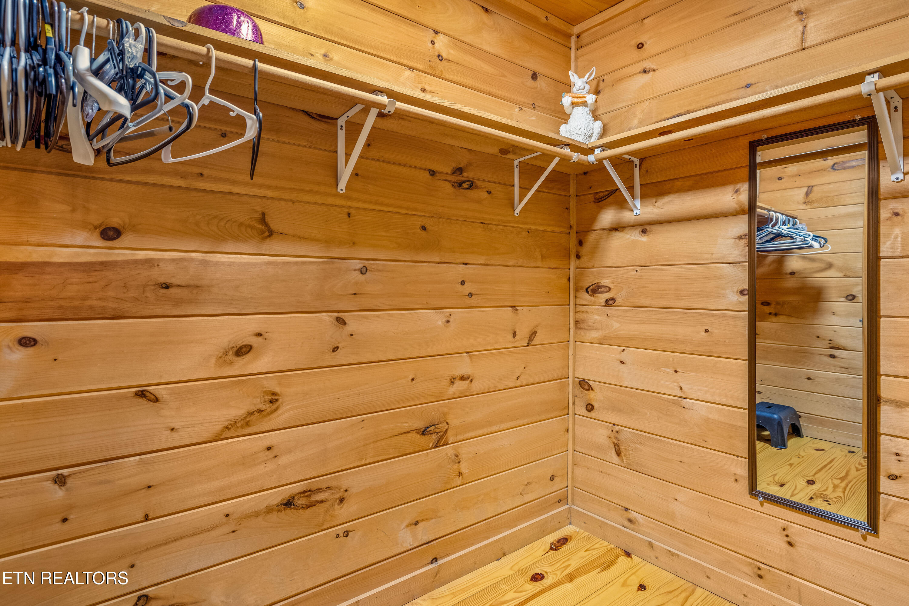 Townsend, Tennessee, 37882, United States, 3 Bedrooms Bedrooms, ,3 BathroomsBathrooms,Residential,For Sale,1982274