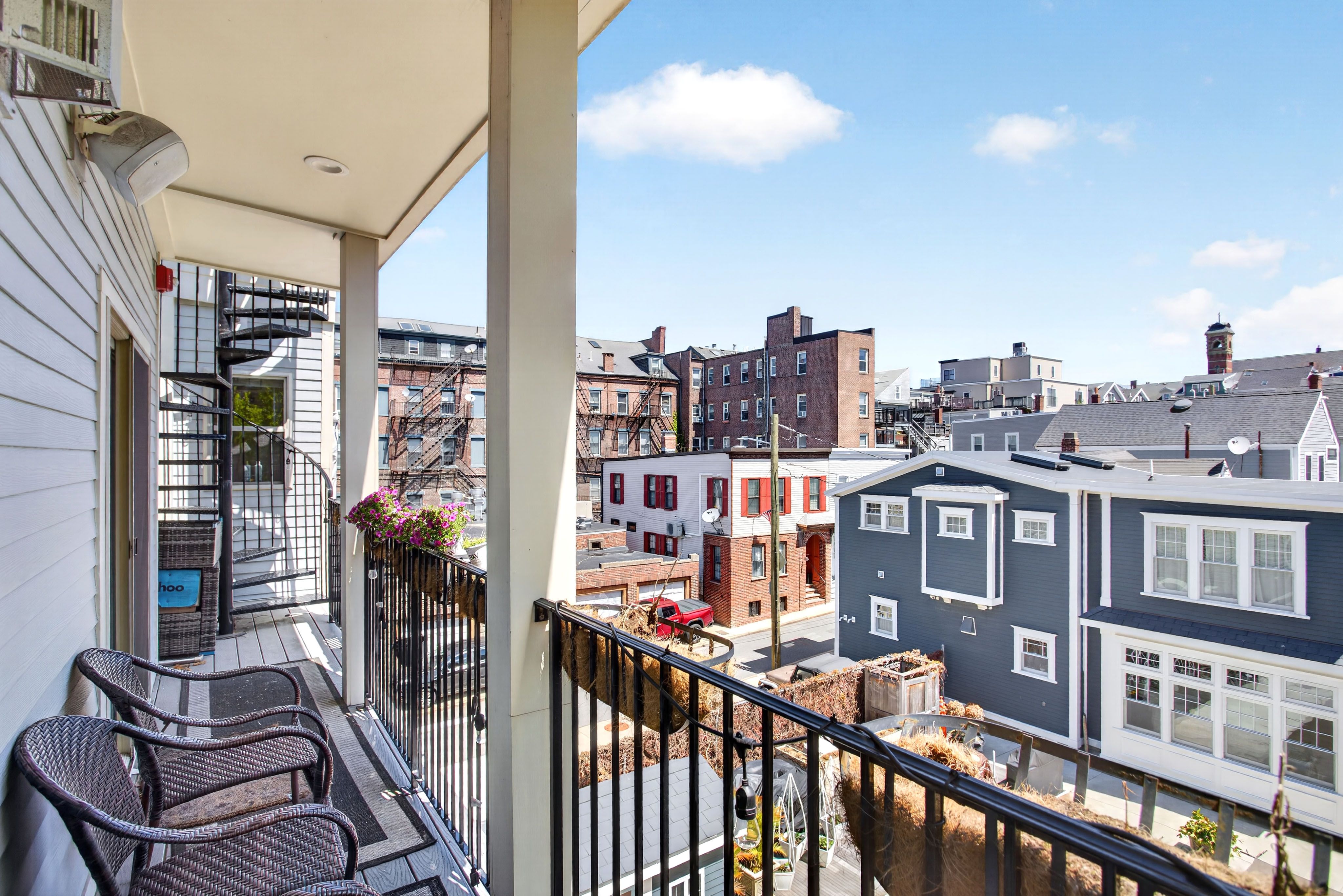  349 Silver Street, Unit 3, Boston, MA, 02127 - 物件實景