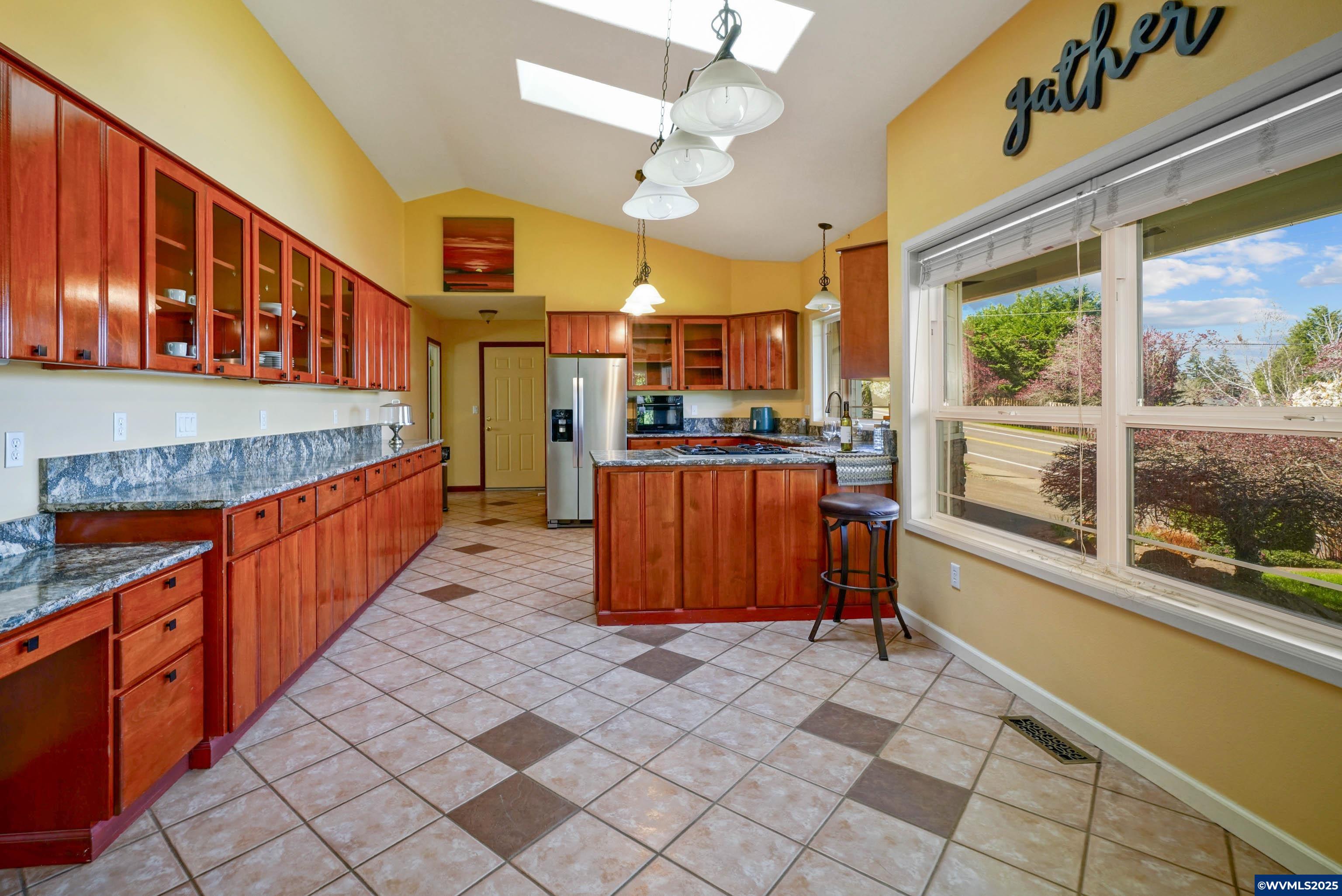 Salem, Oregon, 97306, United States, 3 Bedrooms Bedrooms, ,2 BathroomsBathrooms,Residential,For Sale,1762533