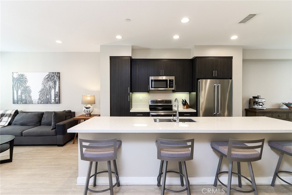 Montebello, California, 90640, United States, 3 Bedrooms Bedrooms, ,2 BathroomsBathrooms,Residential,For Sale,2043024