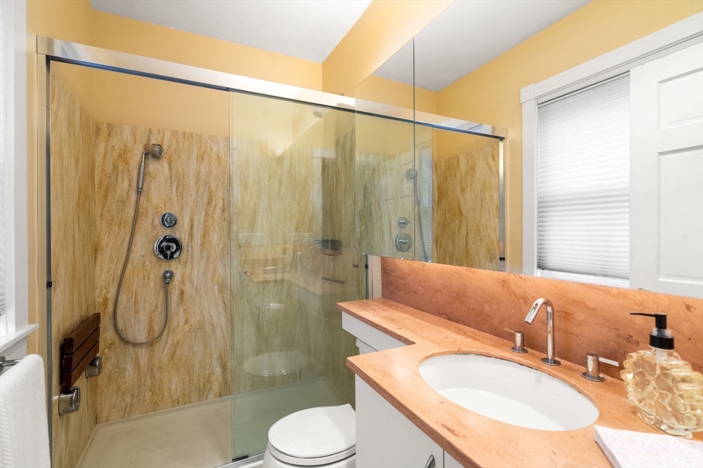 Brookline, Massachusetts, 02445, United States, 2 Bedrooms Bedrooms, ,2 BathroomsBathrooms,Residential,For Sale,1849691