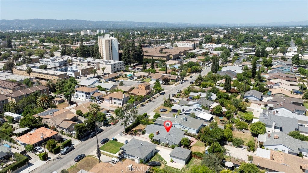 Van Nuys, California, 91405, United States, 2 Bedrooms Bedrooms, ,2 BathroomsBathrooms,Residential,For Sale,1993356