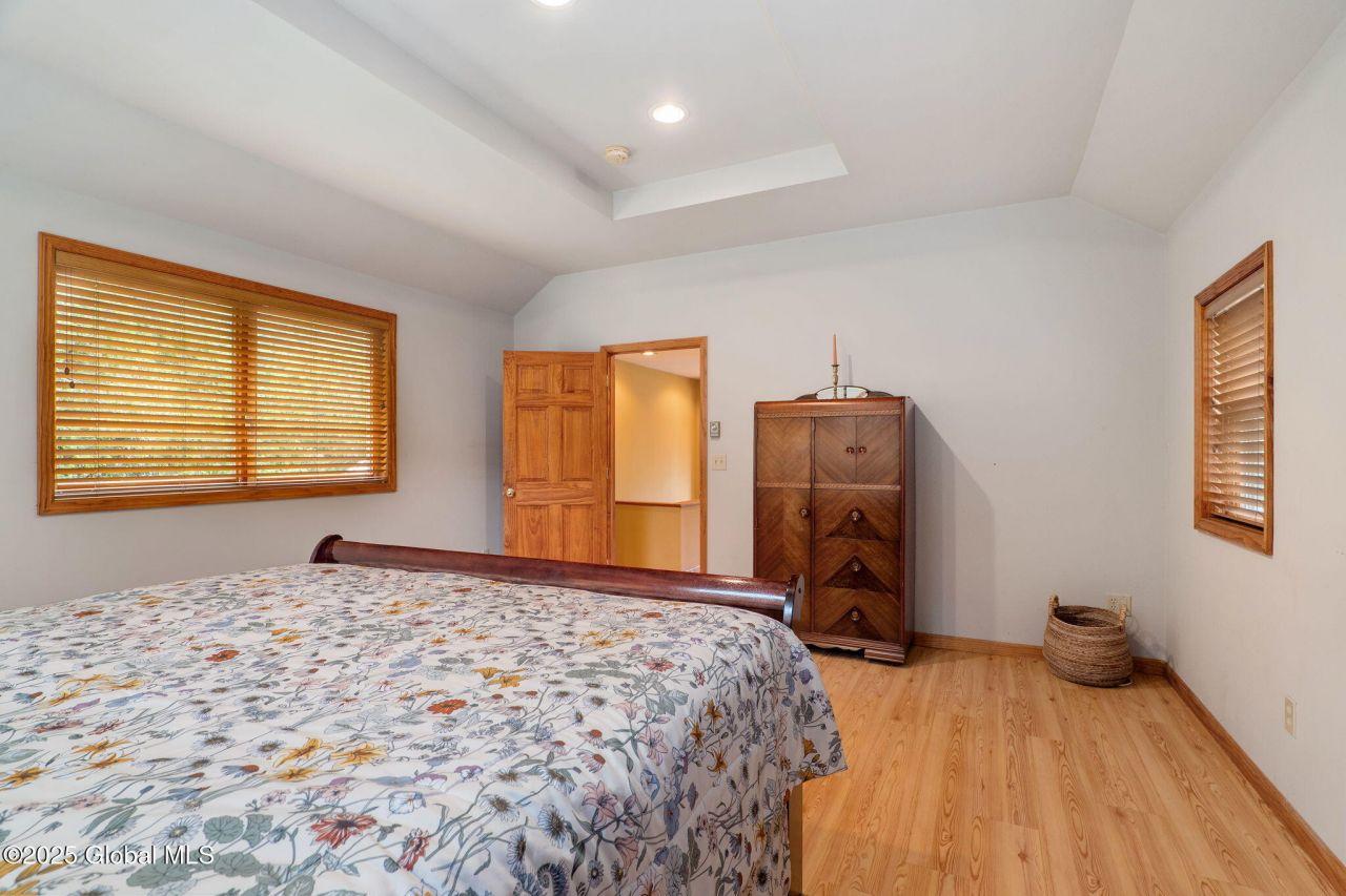 Gloversville, New York, 12078, United States, 2 Bedrooms Bedrooms, ,2 BathroomsBathrooms,Residential,For Sale,1828011