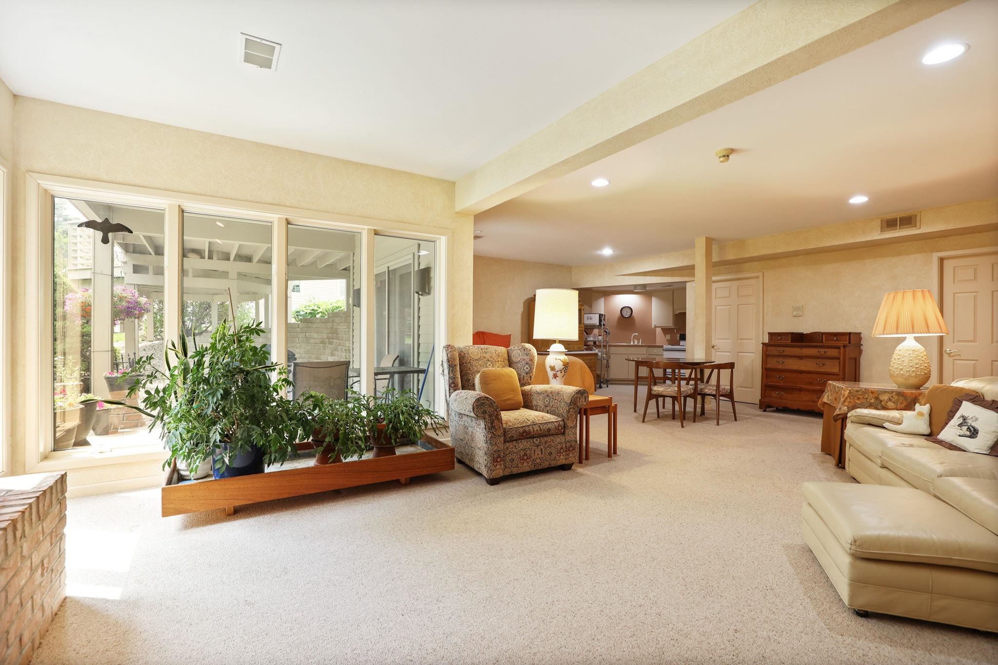 Frankenmuth, Michigan, 48734, United States, 3 Bedrooms Bedrooms, ,4 BathroomsBathrooms,Residential,For Sale,1938182