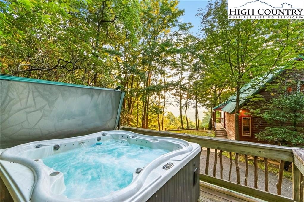 Ferguson, North Carolina, 28624, United States, 3 Bedrooms Bedrooms, ,2 BathroomsBathrooms,Residential,For Sale,1984424