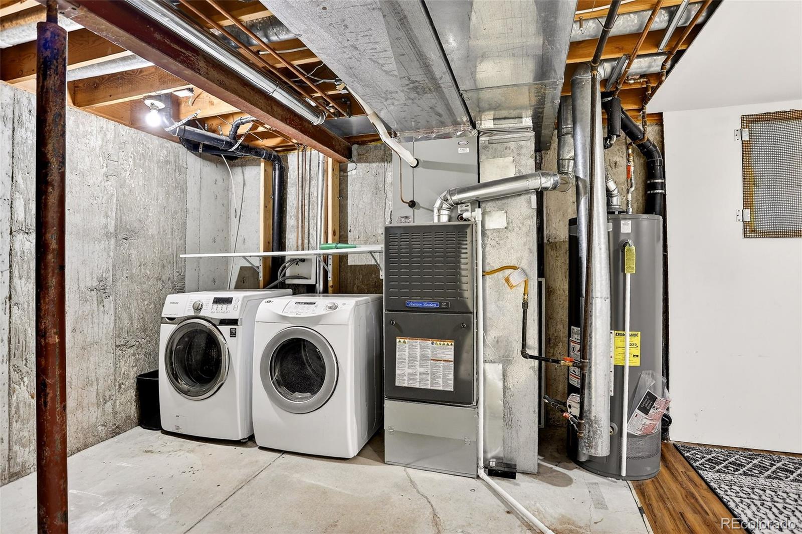 Littleton, Colorado, 80127, United States, 4 Bedrooms Bedrooms, ,2 BathroomsBathrooms,Residential,For Sale,2003001