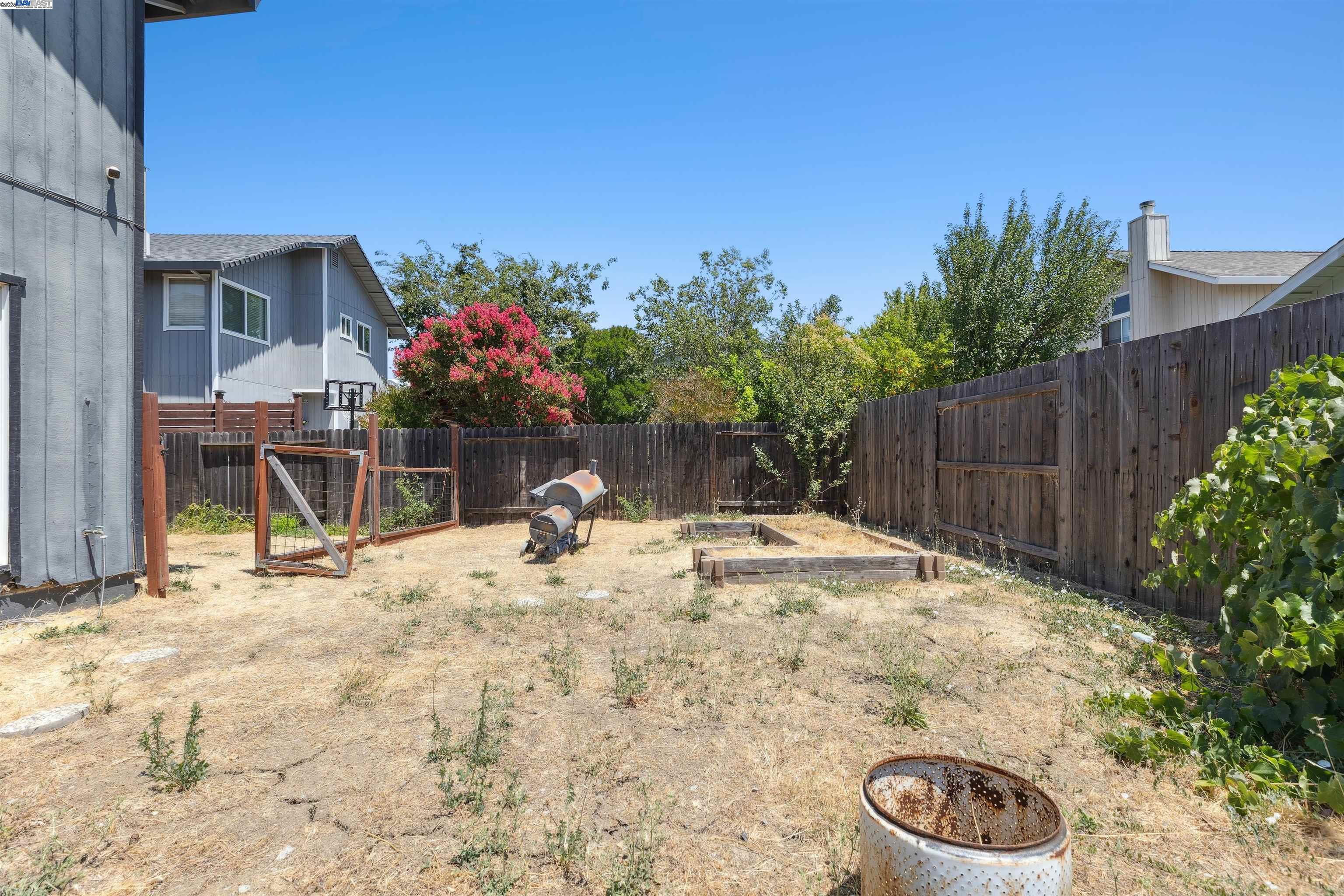 Vacaville, California, 95687, United States, 3 Bedrooms Bedrooms, ,3 BathroomsBathrooms,Residential,For Sale,1889705