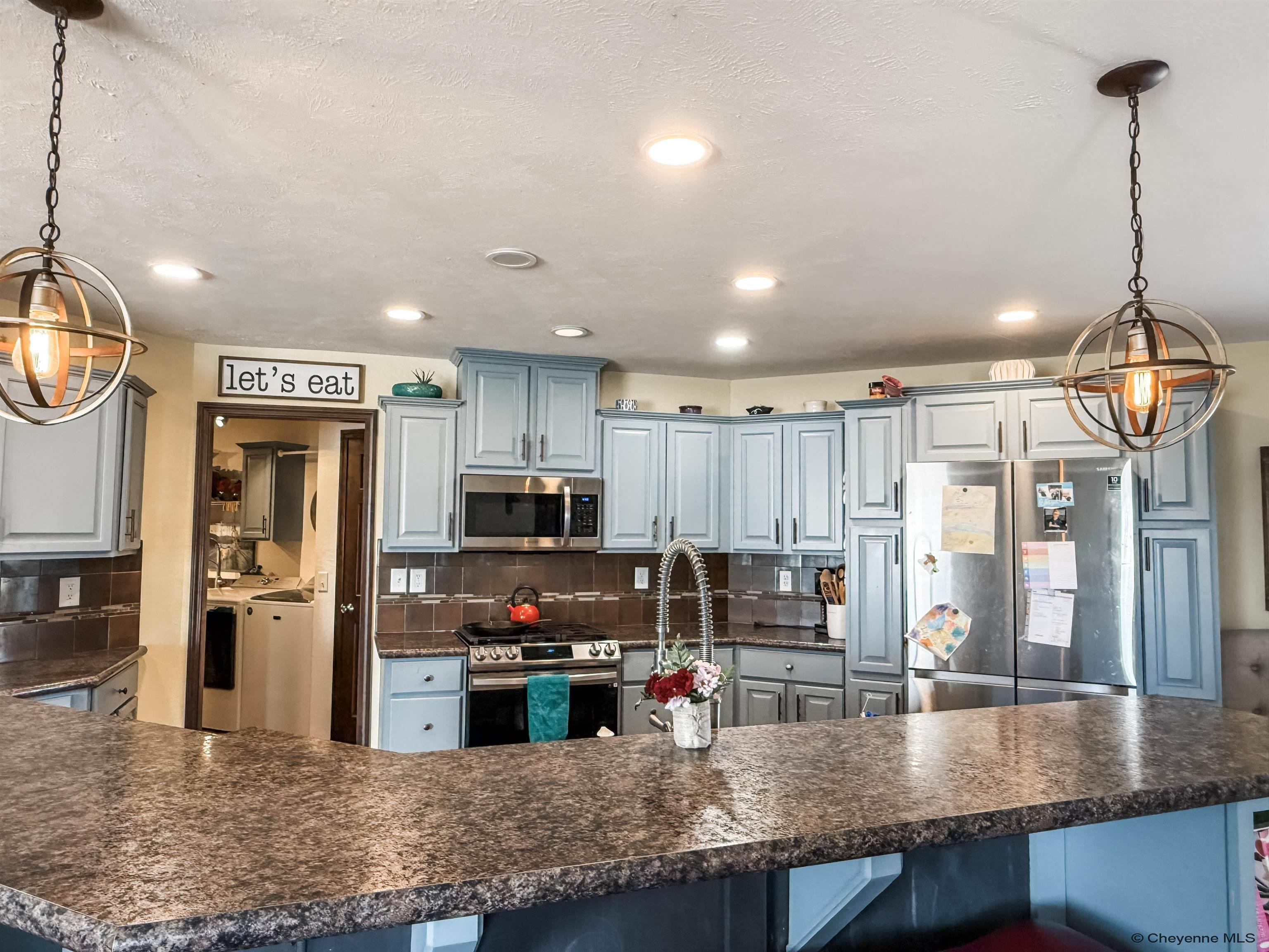 Cheyenne, Wyoming, 82009, United States, 3 Bedrooms Bedrooms, ,2 BathroomsBathrooms,Residential,For Sale,1940836