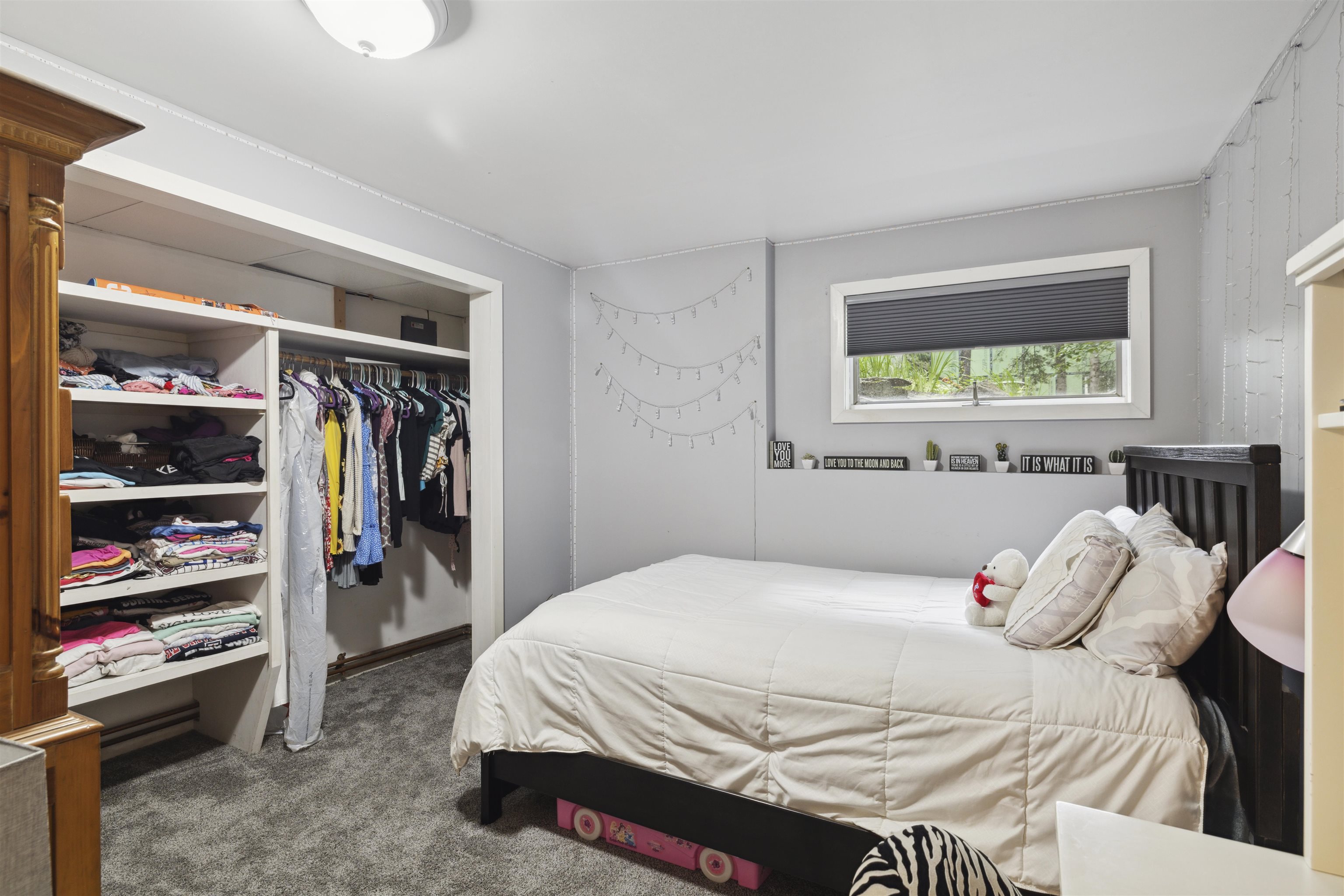 263 old post RD, Newbury, New Hampshire, 03255, United States, 3 Bedrooms Bedrooms, ,2 BathroomsBathrooms,Residential,For Sale,263 old post RD,1627941