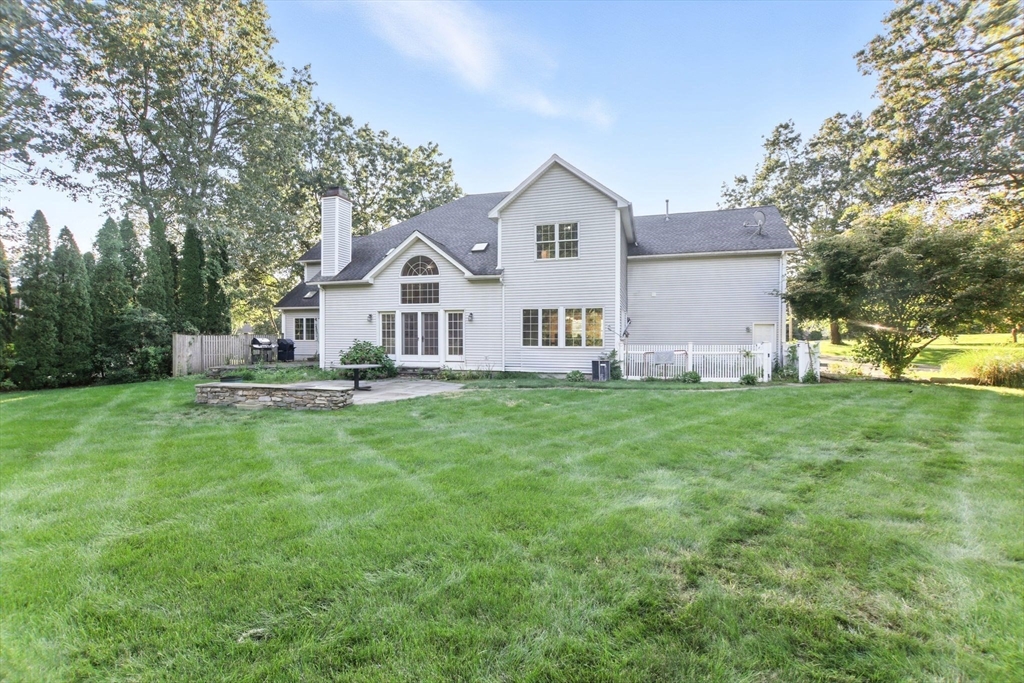 Westfield, Massachusetts, 01085, United States, 4 Bedrooms Bedrooms, ,3 BathroomsBathrooms,Residential,For Sale,1942003