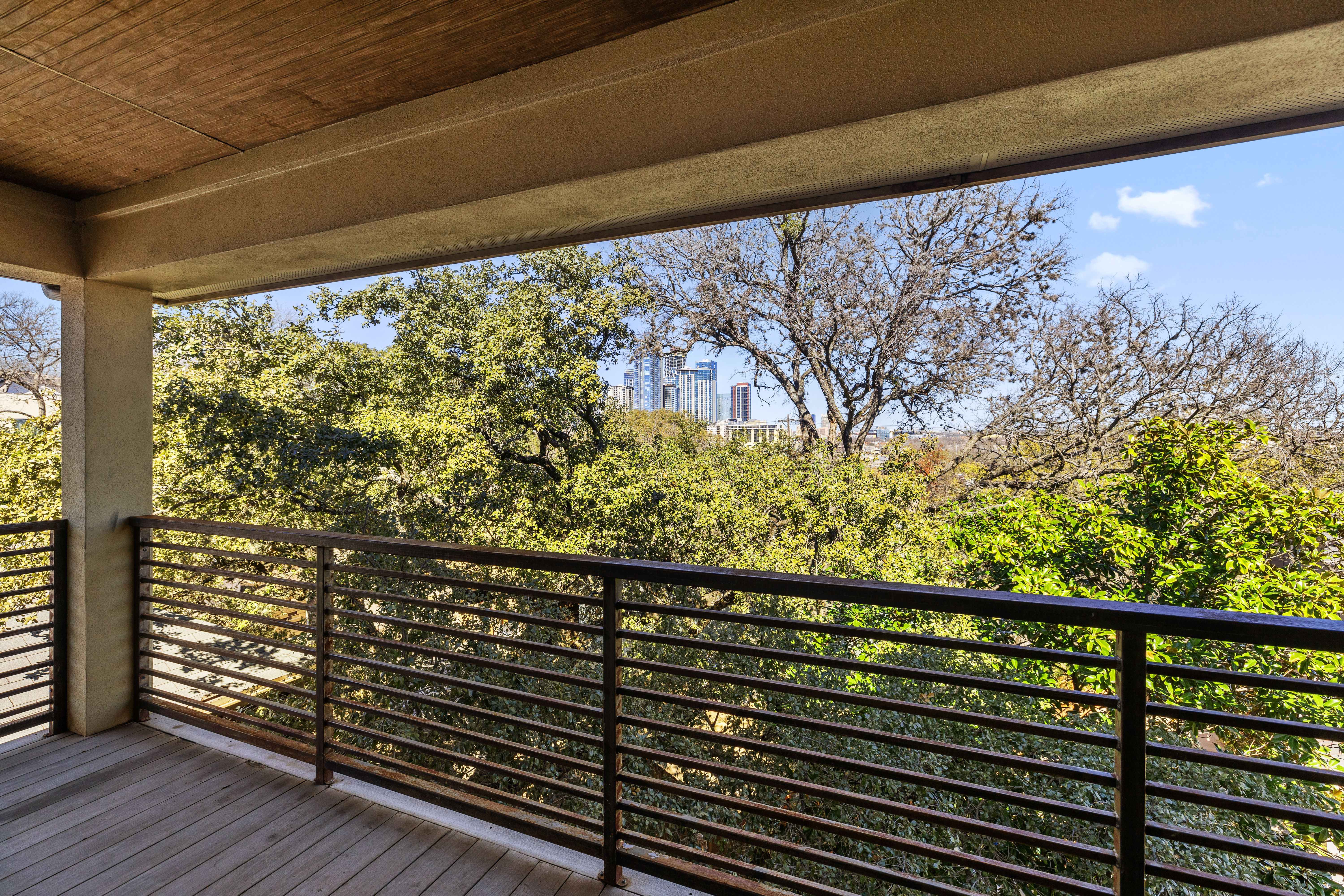  A private, gated Travis Heights retreat steps from Lady Bird Lake - 物件實景