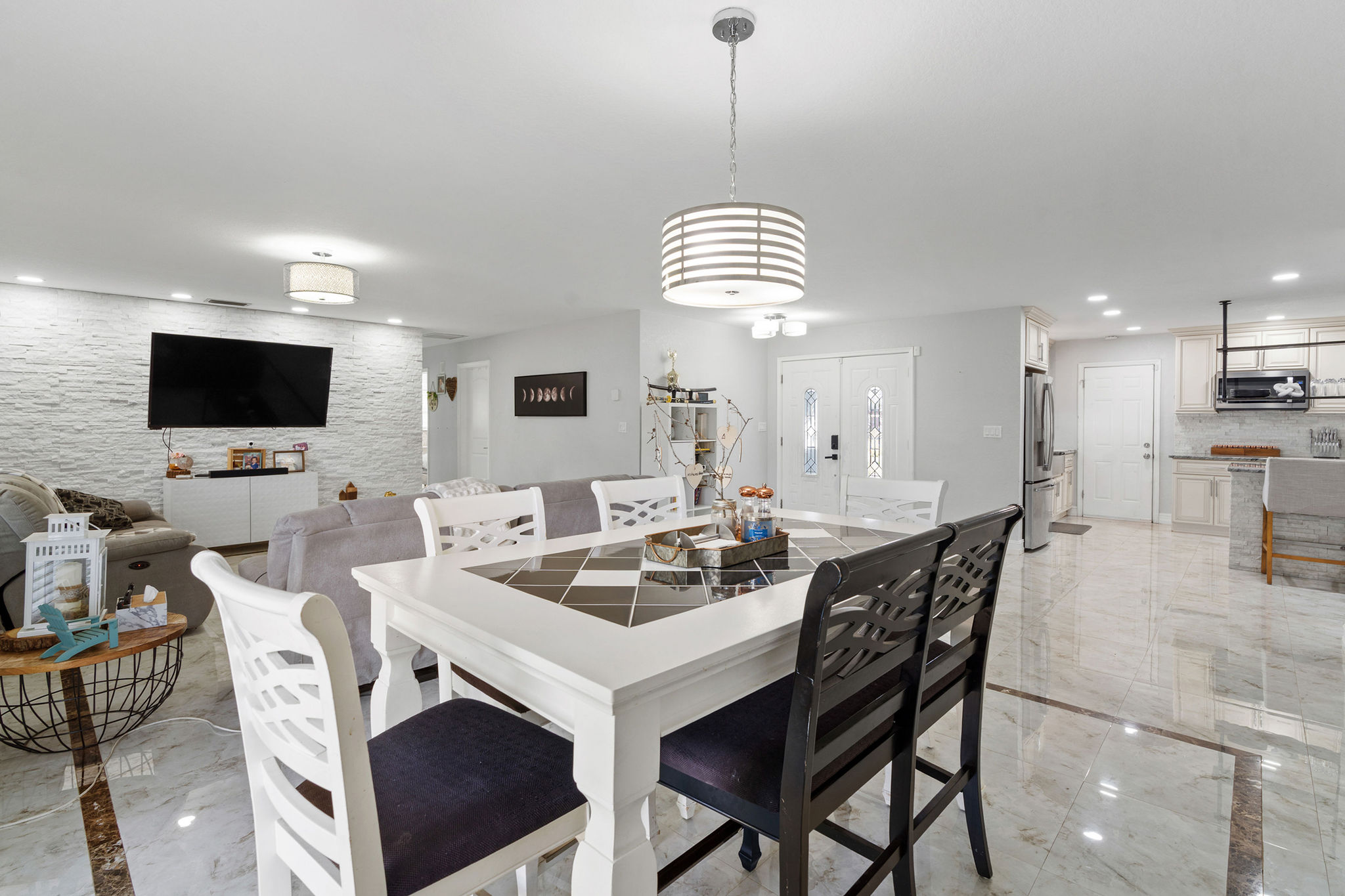 Largo, Florida, 33771, United States, 4 Bedrooms Bedrooms, ,2 BathroomsBathrooms,Residential,For Sale,2005183