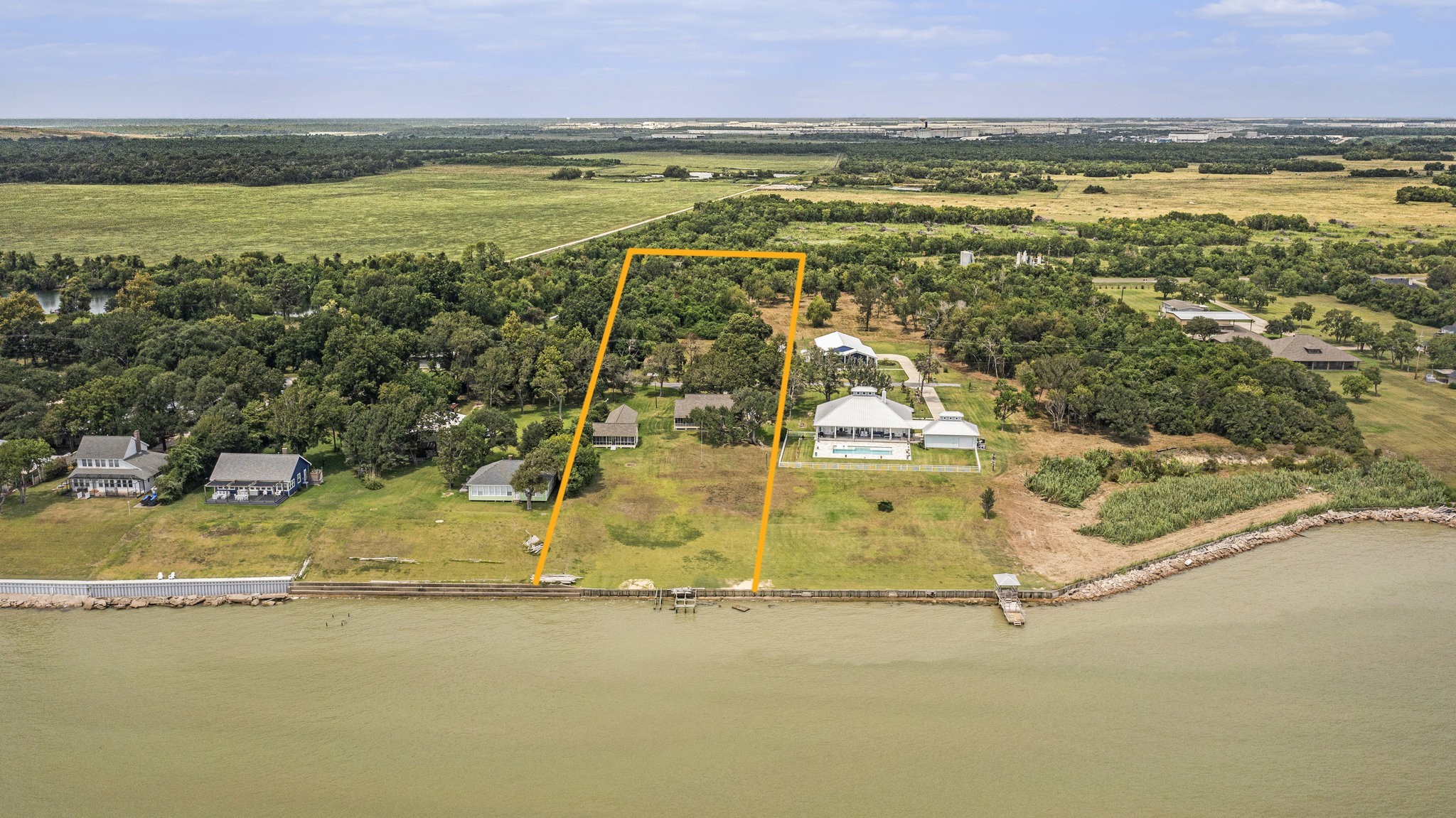 Beach City, Texas, 77523, United States, 2 Bedrooms Bedrooms, ,2 BathroomsBathrooms,Residential,For Sale,1925537