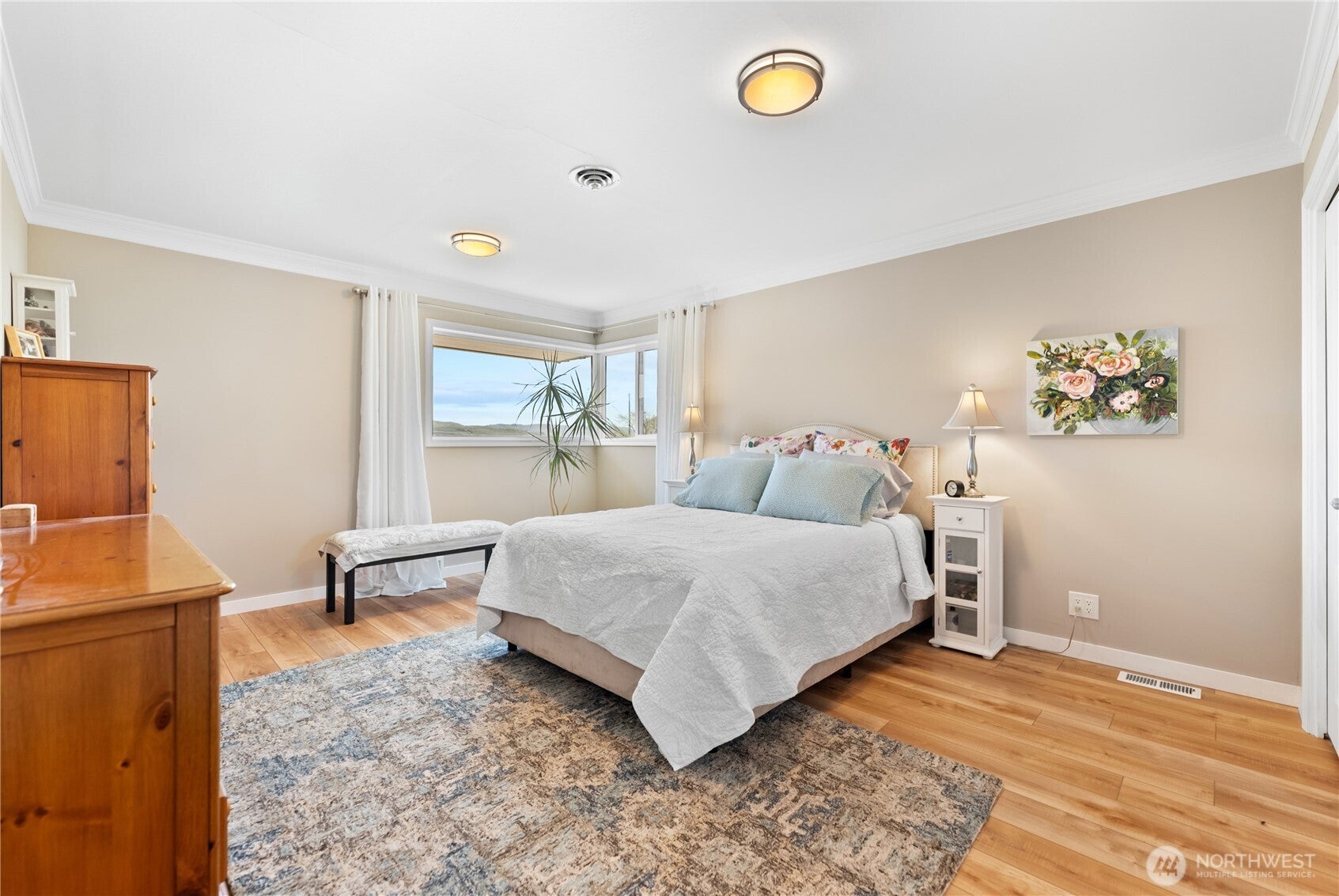 Okanogan, Washington, 98840, United States, 3 Bedrooms Bedrooms, ,2 BathroomsBathrooms,Residential,For Sale,1786609