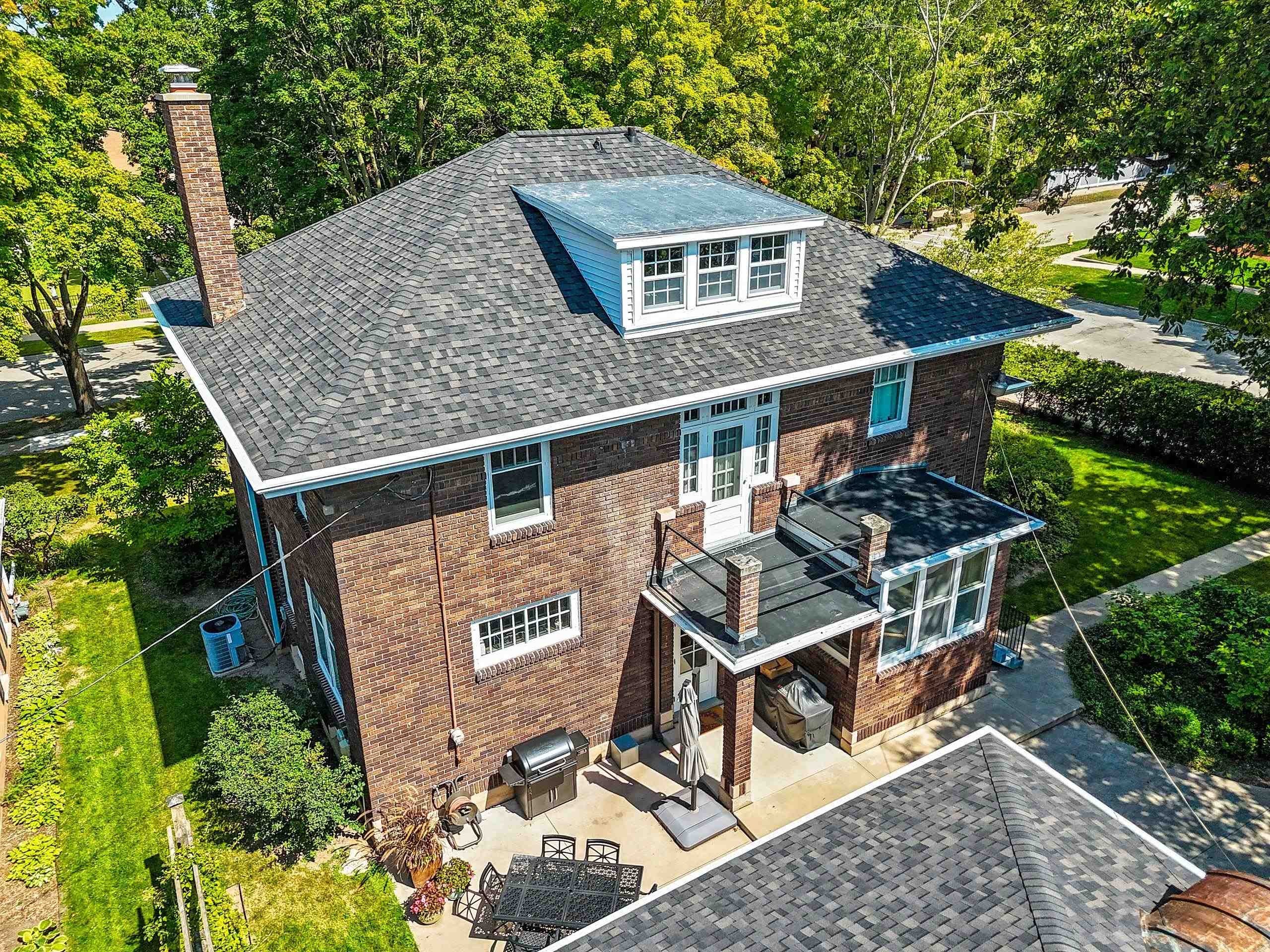 GREEN BAY, Wisconsin, 54301-3217, United States, 4 Bedrooms Bedrooms, ,3 BathroomsBathrooms,Residential,For Sale,1984503