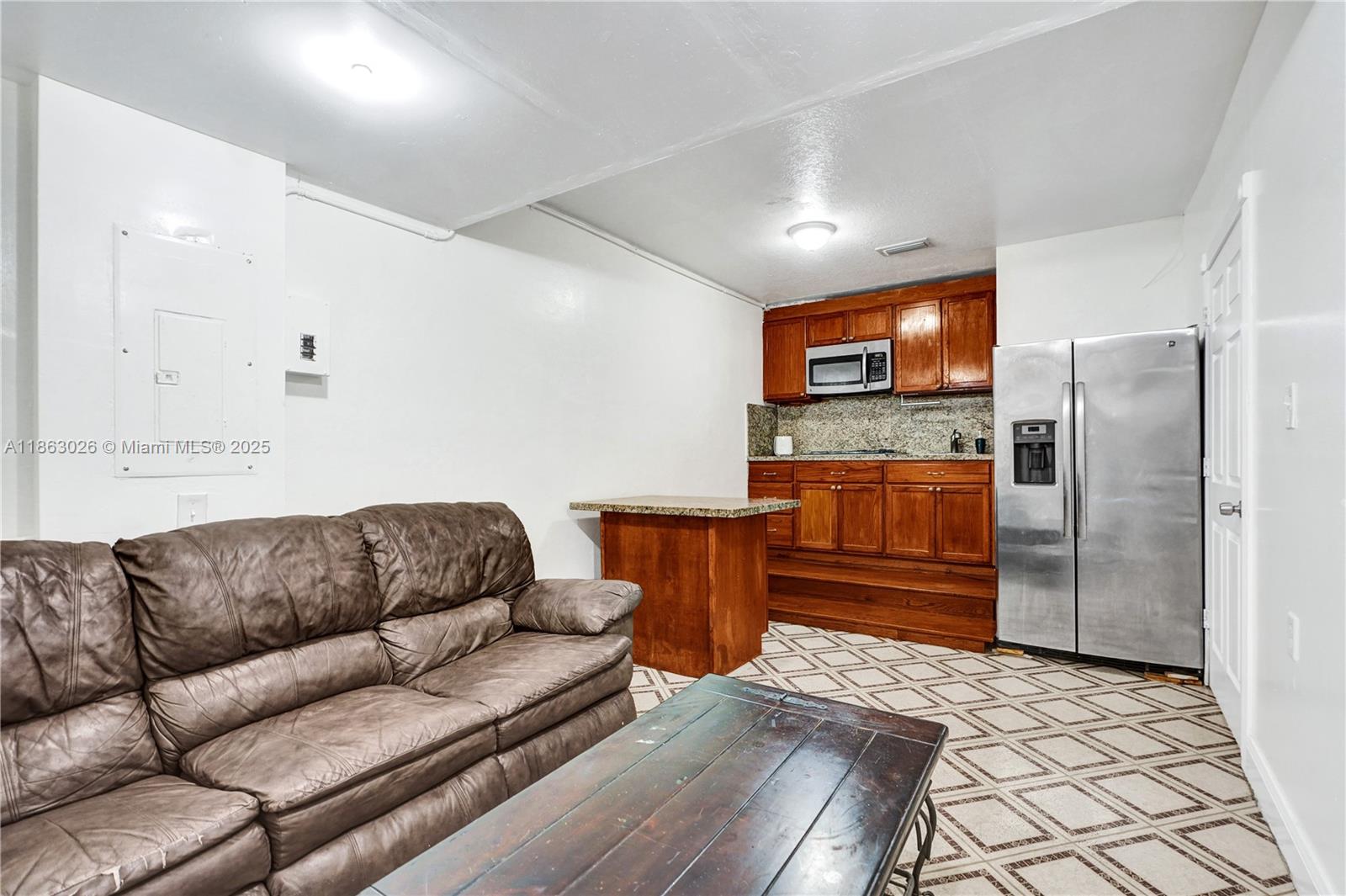 Miami, Florida, 33187, United States, 4 Bedrooms Bedrooms, ,3 BathroomsBathrooms,Residential,For Sale,1926349