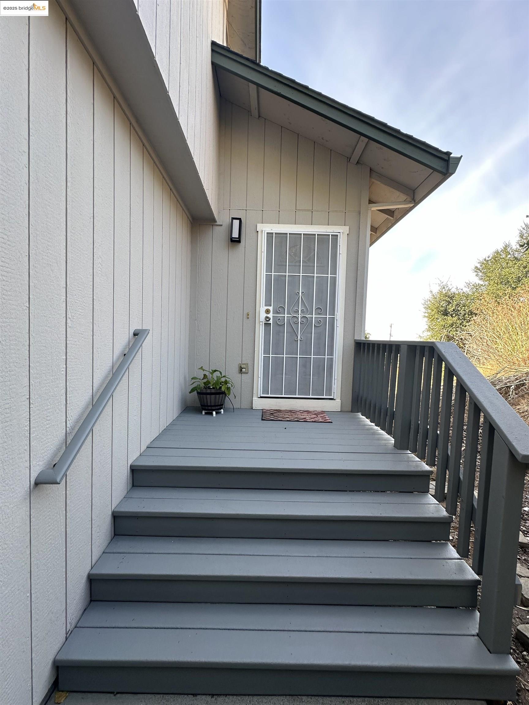 Vallejo, California, 94591, United States, ,Residential,For Sale,1940570