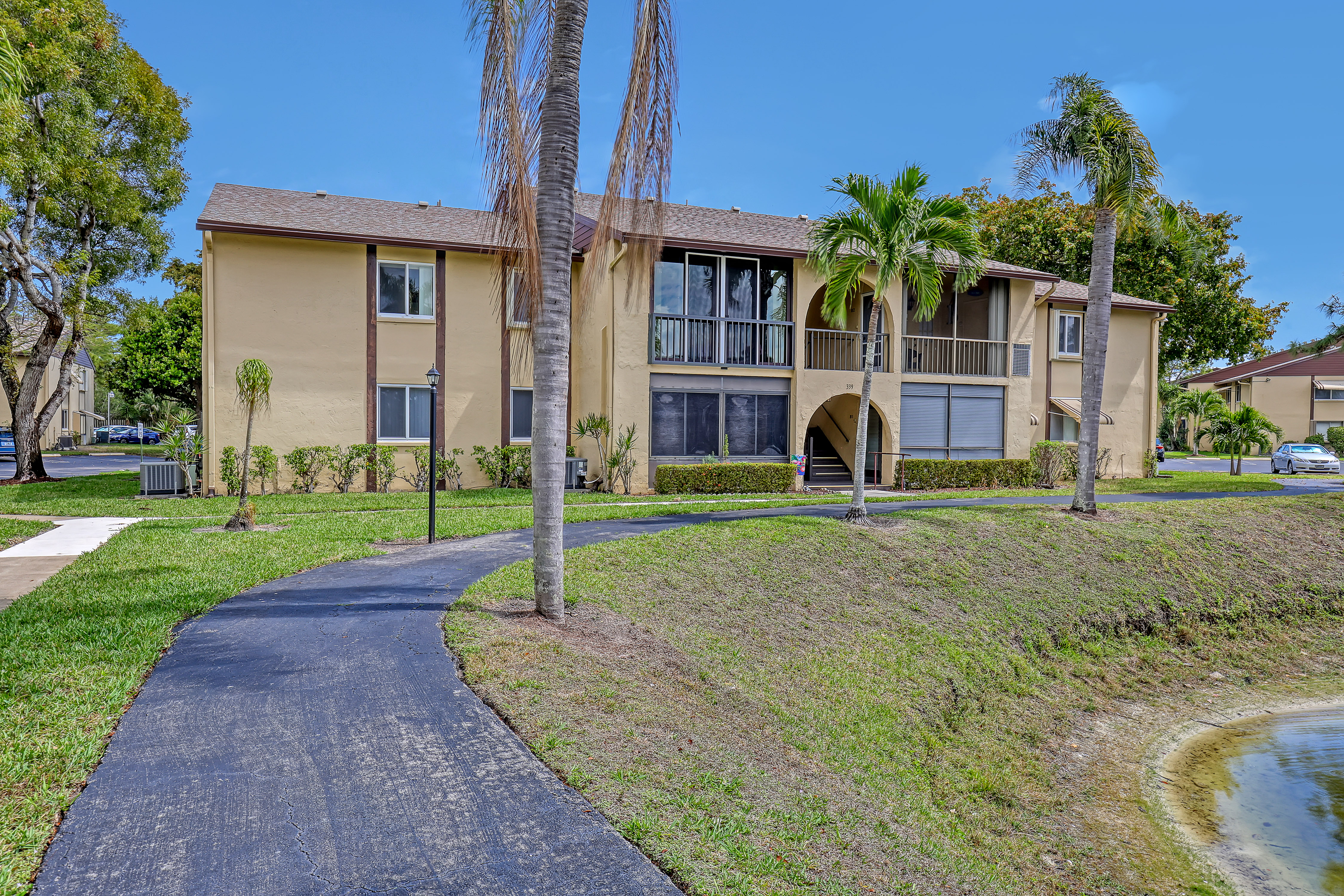  339 Pine Ridge Circle, Greenacres, FL, 33463 - 物件實景