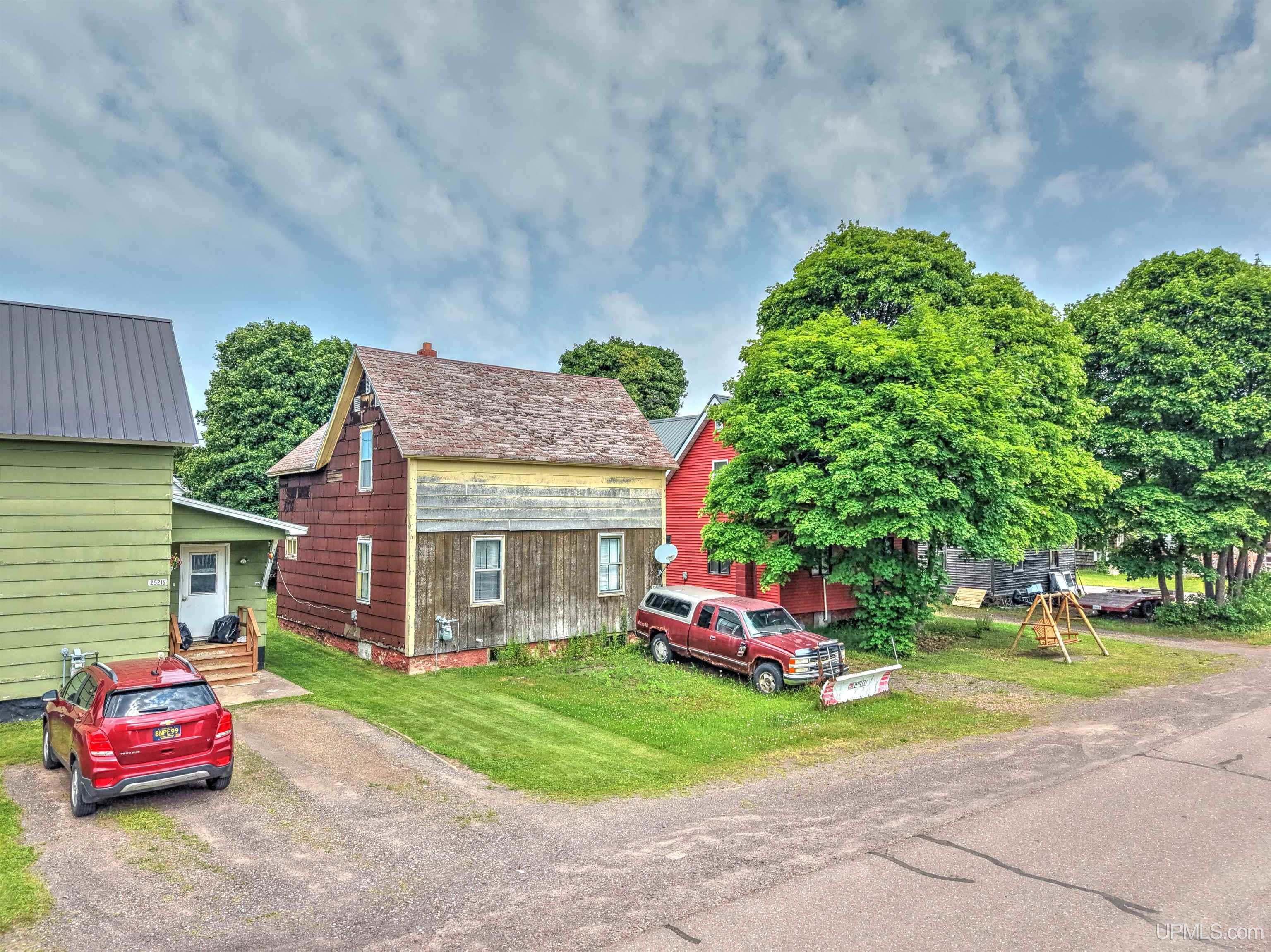Elm St, Calumet, MI 49913