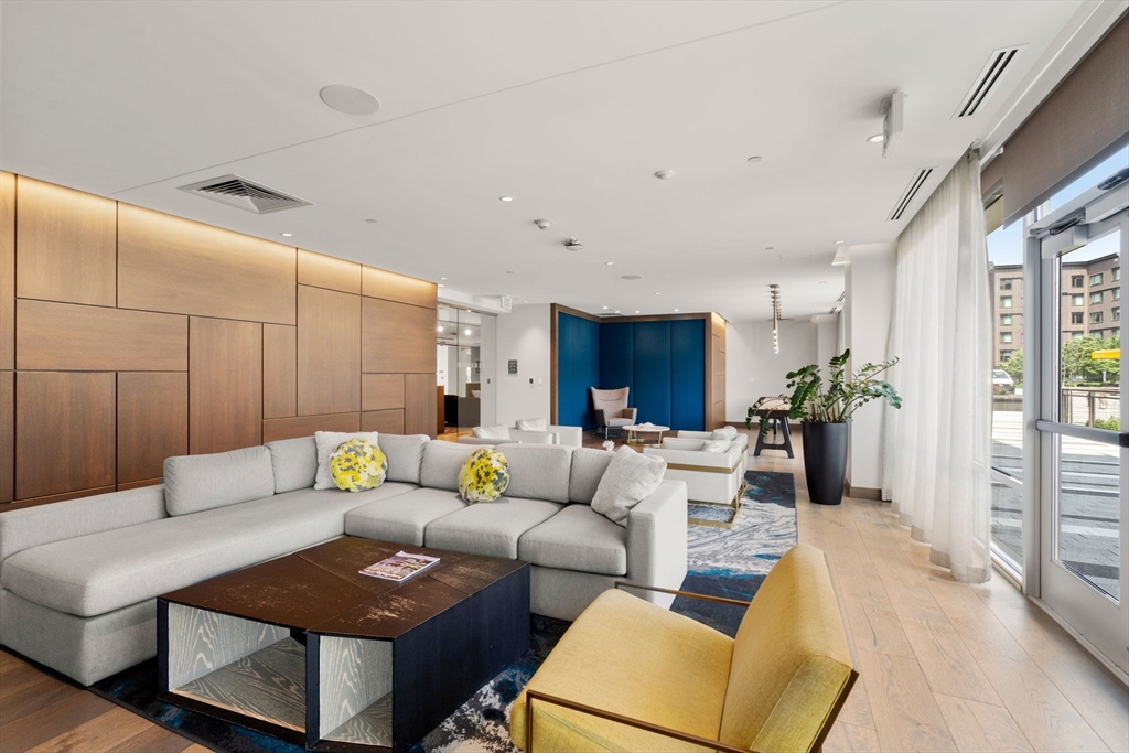Boston, Massachusetts, 02128, United States, 1 Bedroom Bedrooms, ,1 BathroomBathrooms,Residential,For Sale,1865592
